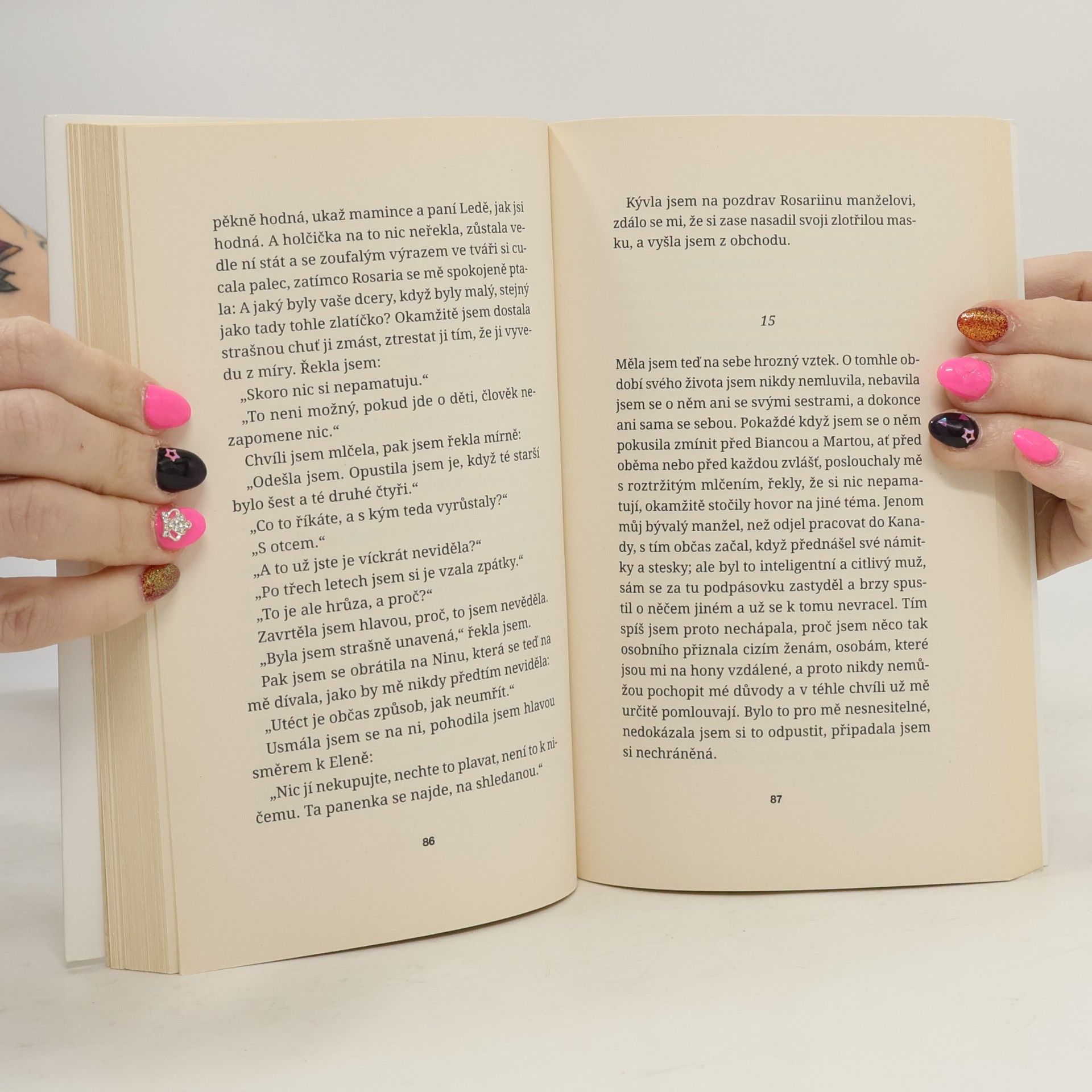 Elena Ferrante Temná dcera