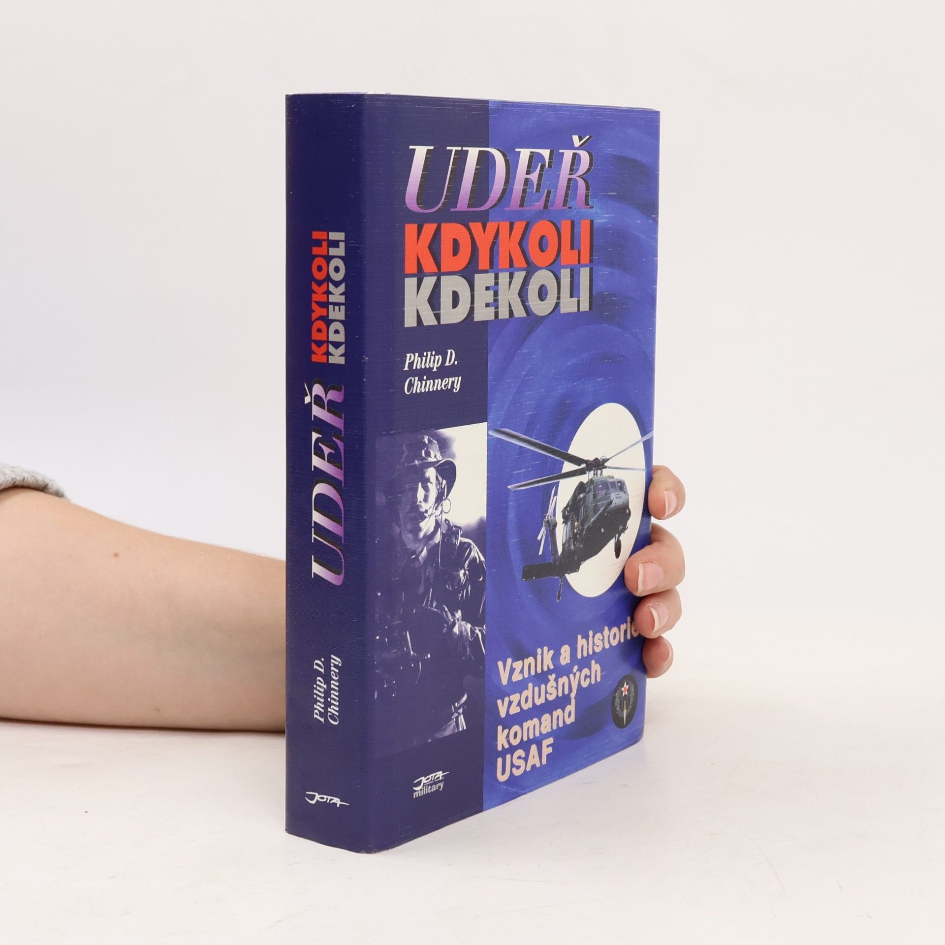 Udeř kdykoli kdekoli: Vznik a historie vzdušných komand USAF