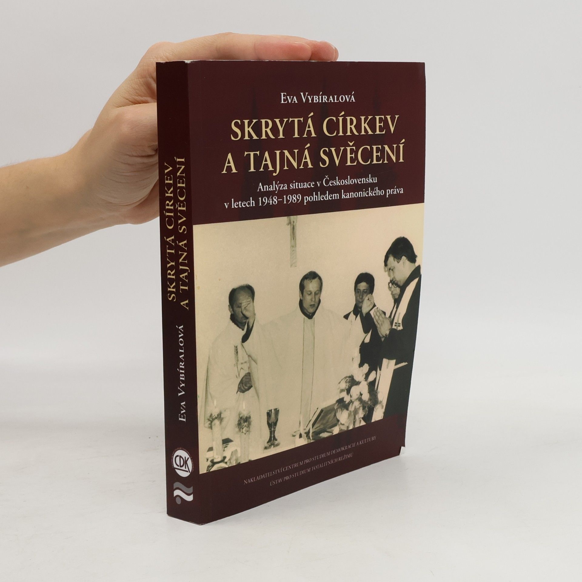 Skrytá církev a tajná svěcení