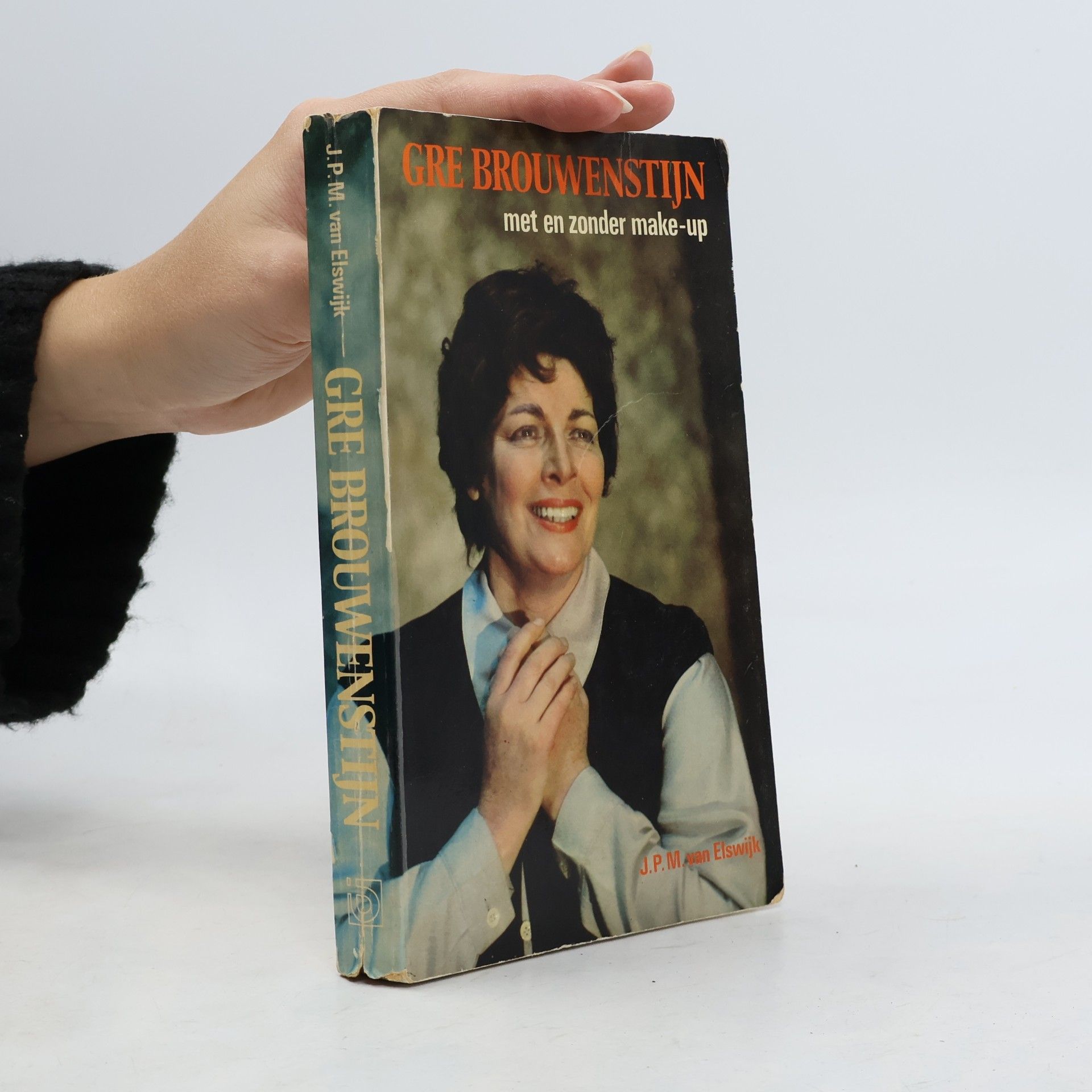 Gré Brouwenstijn met en zonder make-up