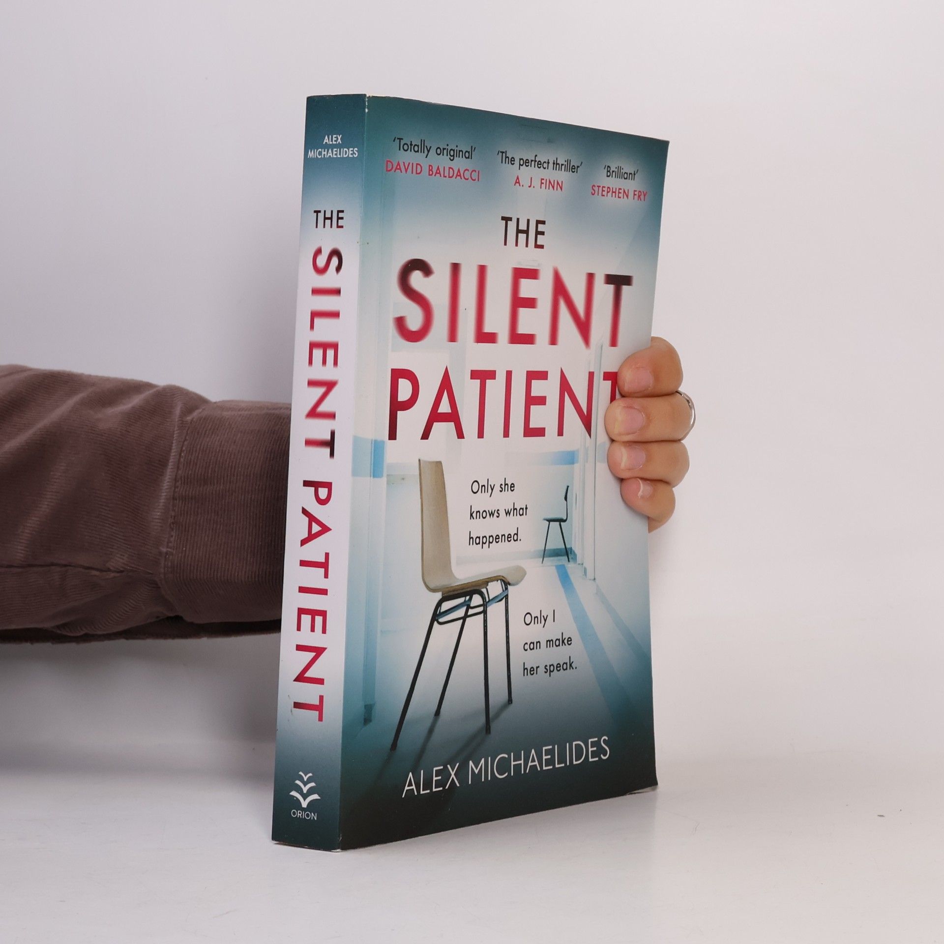 Alex Michaelides The silent patient