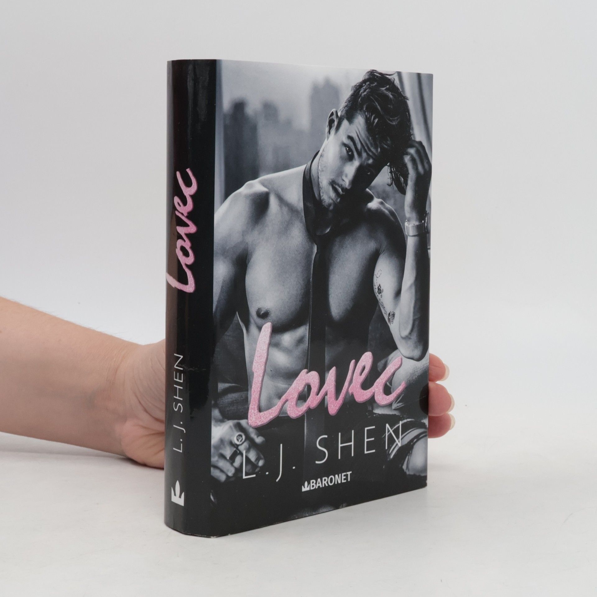 L. J. Shen Lovec