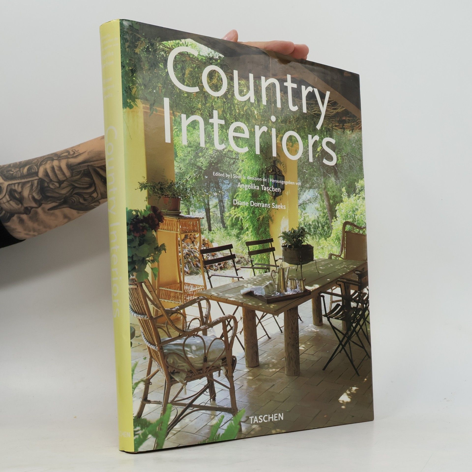 Country Interiors