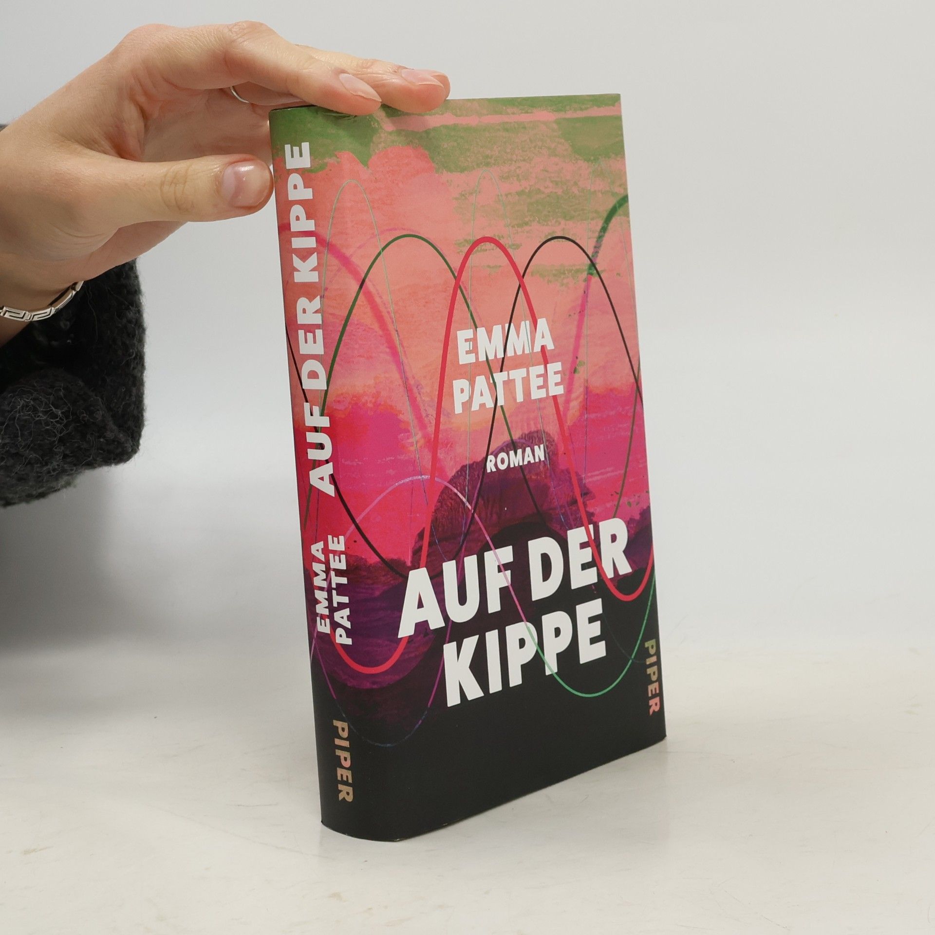 Emma Pattee Auf der Kippe