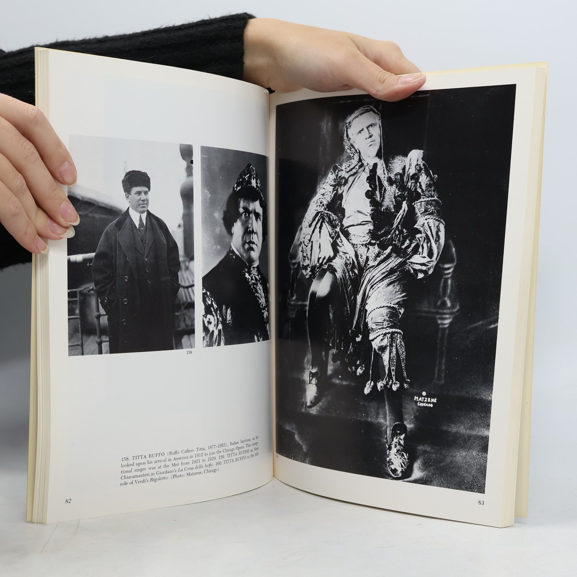 Kolektiv autorů The great opera stars in historic photographs. 343 portraits from the 1850s to the 1940s