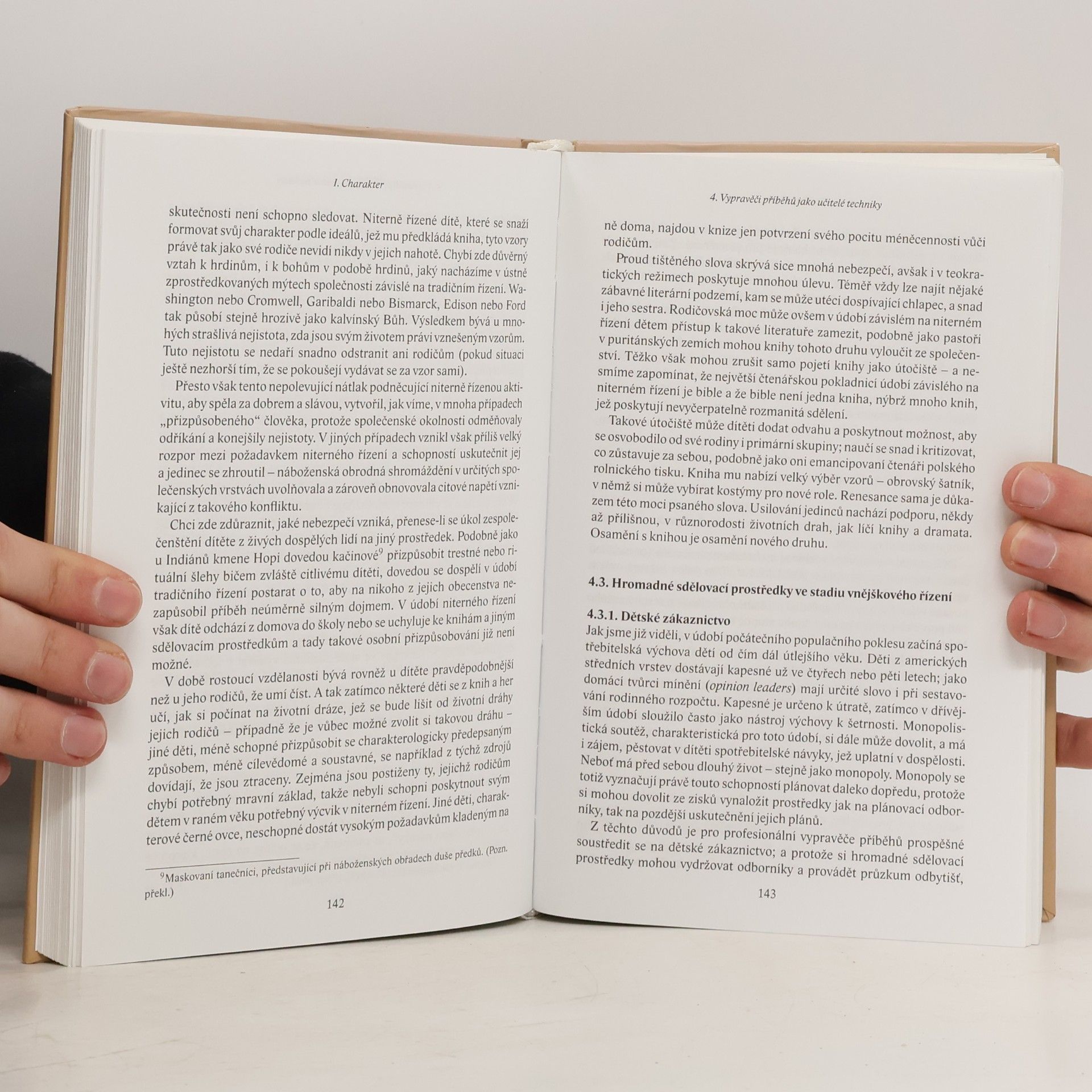 David Riesman Osamělý dav: Studie o změnách amerického charakteru: Zkrácené a revidované vydání