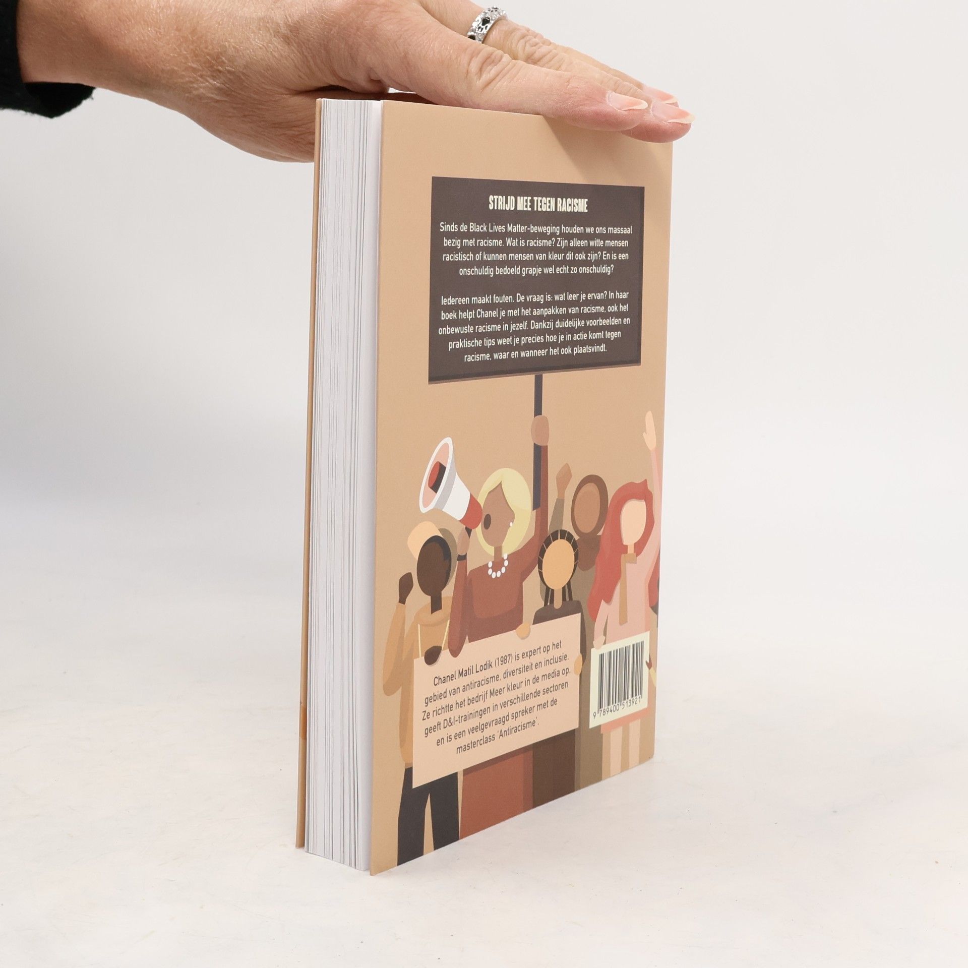 Chanel Matil Lodik Het antiracismehandboek. Voor iedereen die de wereld een stukje beter wil maken