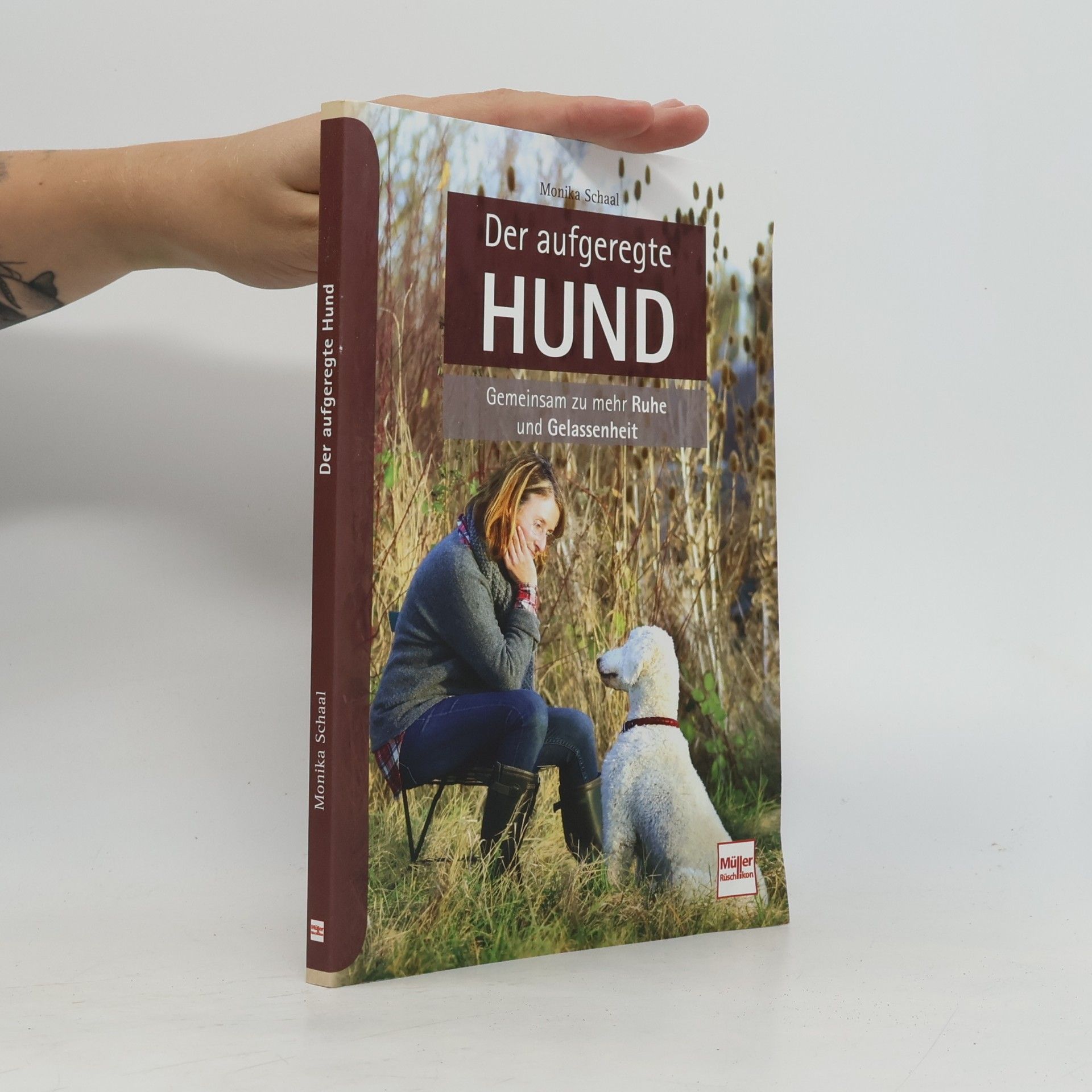 Der aufgeregte Hund