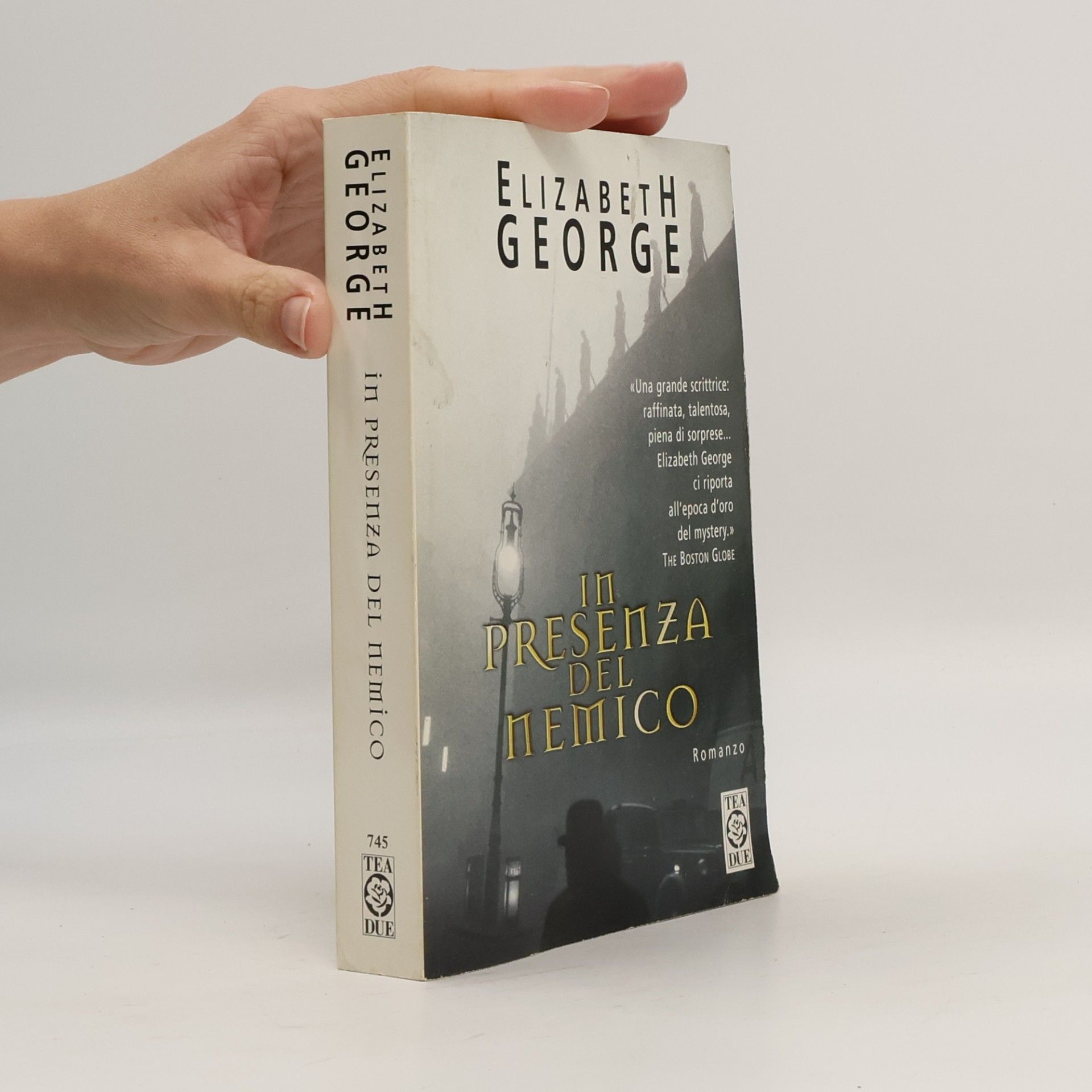 In presenza del nemico