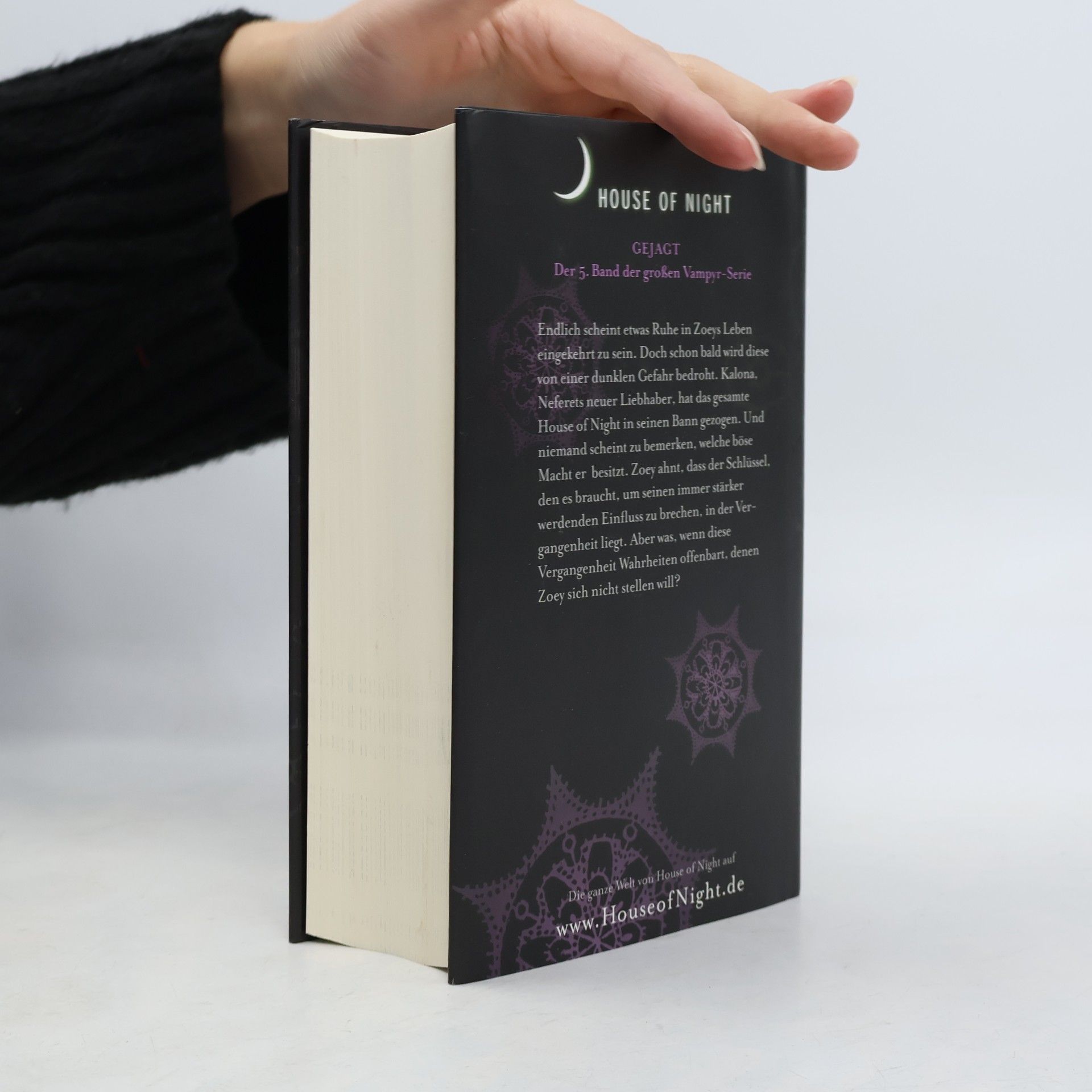 Phyllis Christine Cast House of Night 4. Gejagt