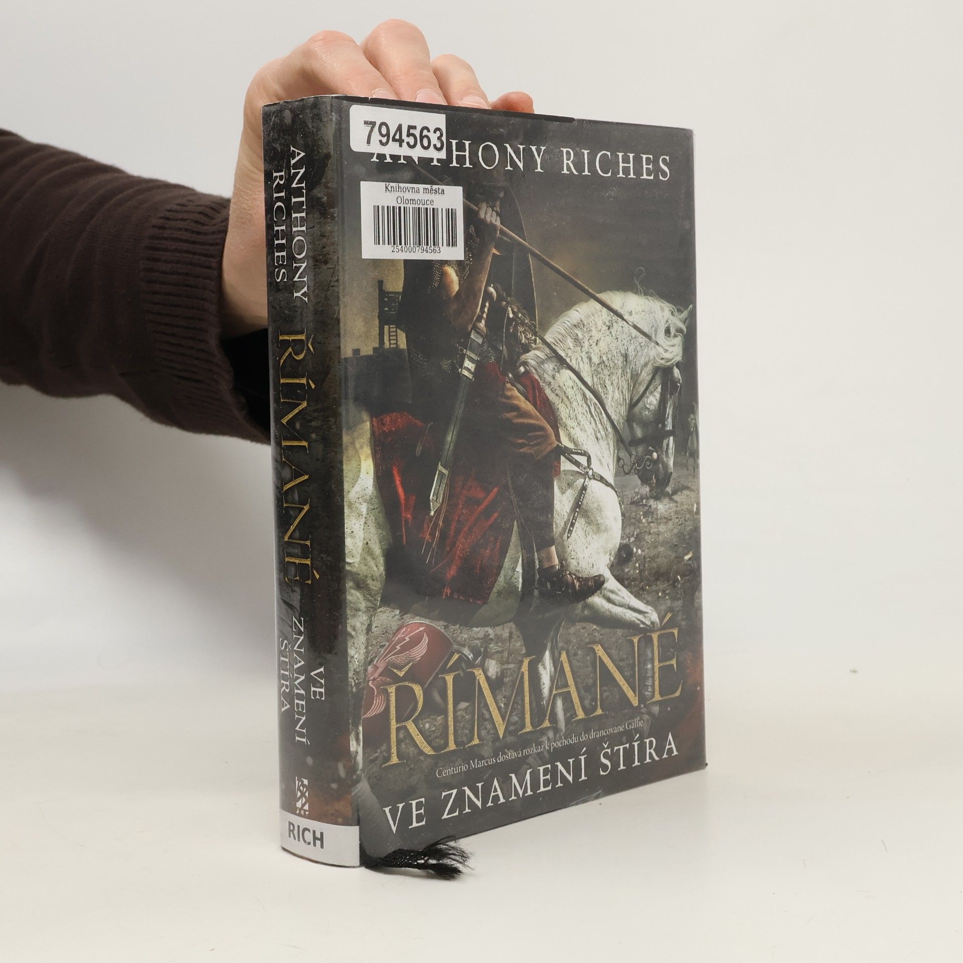 Anthony Riches Ve znamení štíra