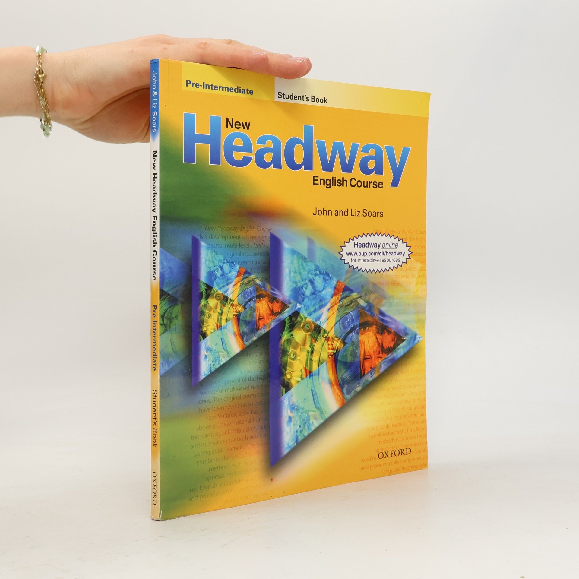 John Soars New Headway English Course. Pre-Intermediate Student's Book