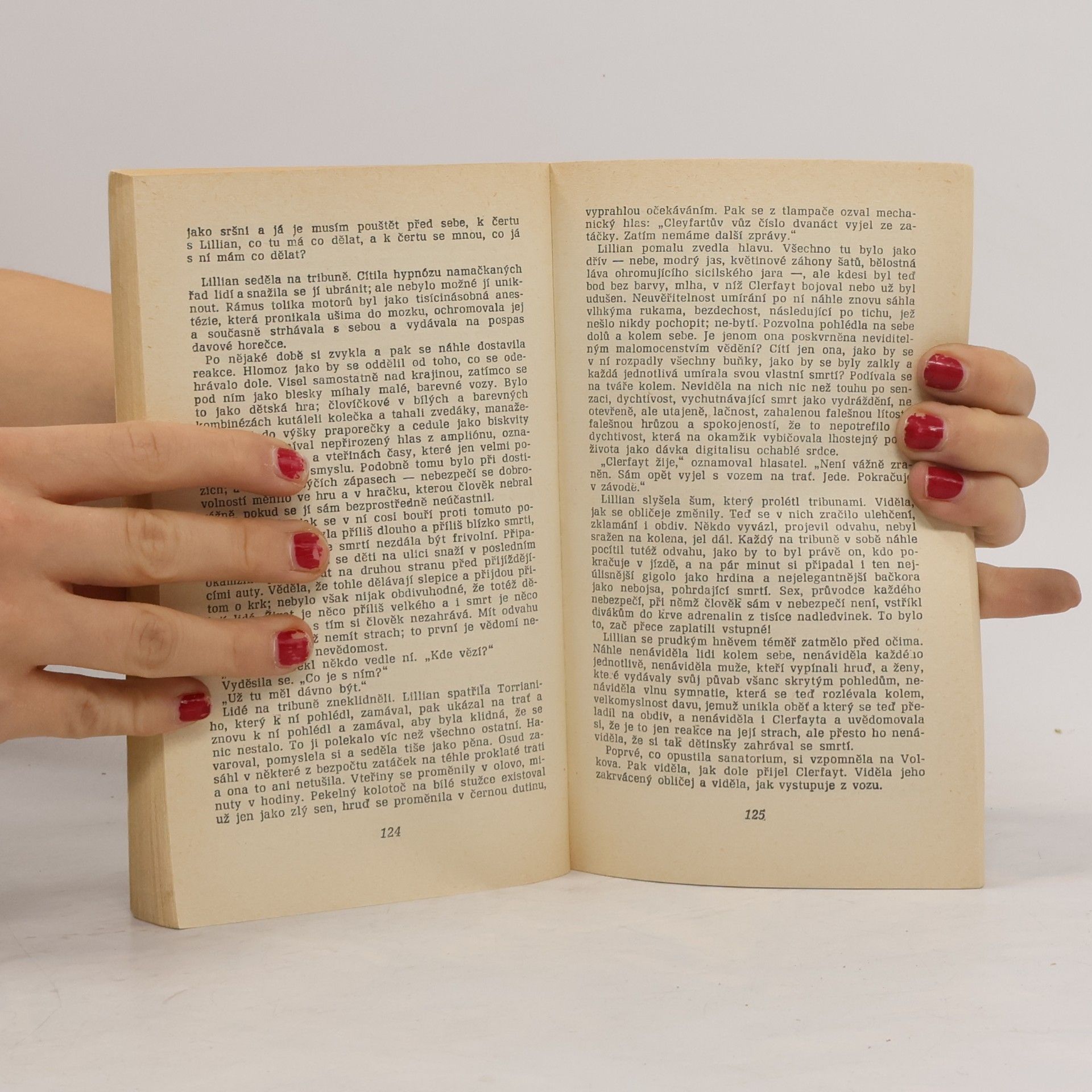 Erich Maria Remarque Nebe nezná vyvolených