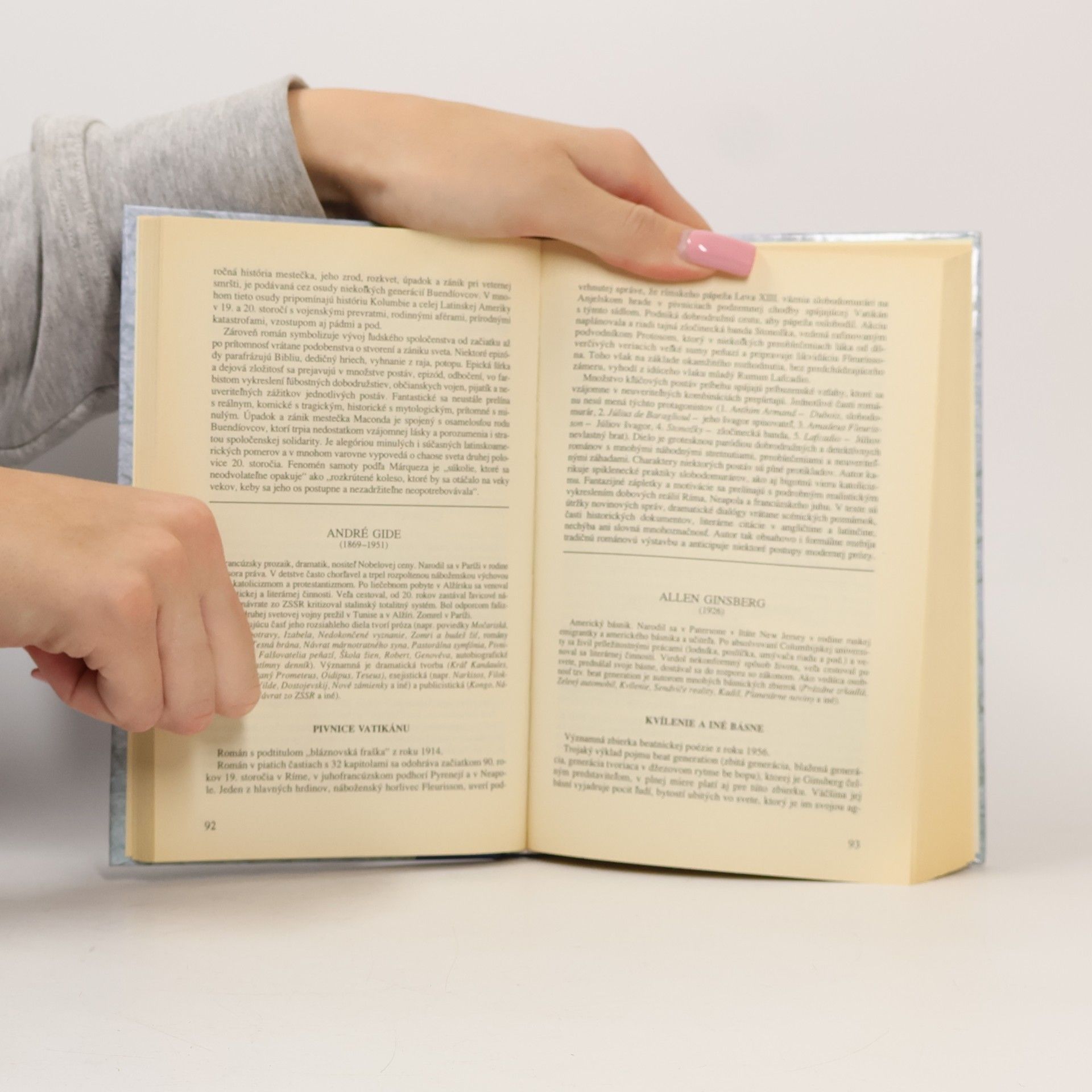 Vlasta Hovorková Svetová literatúra na dlani