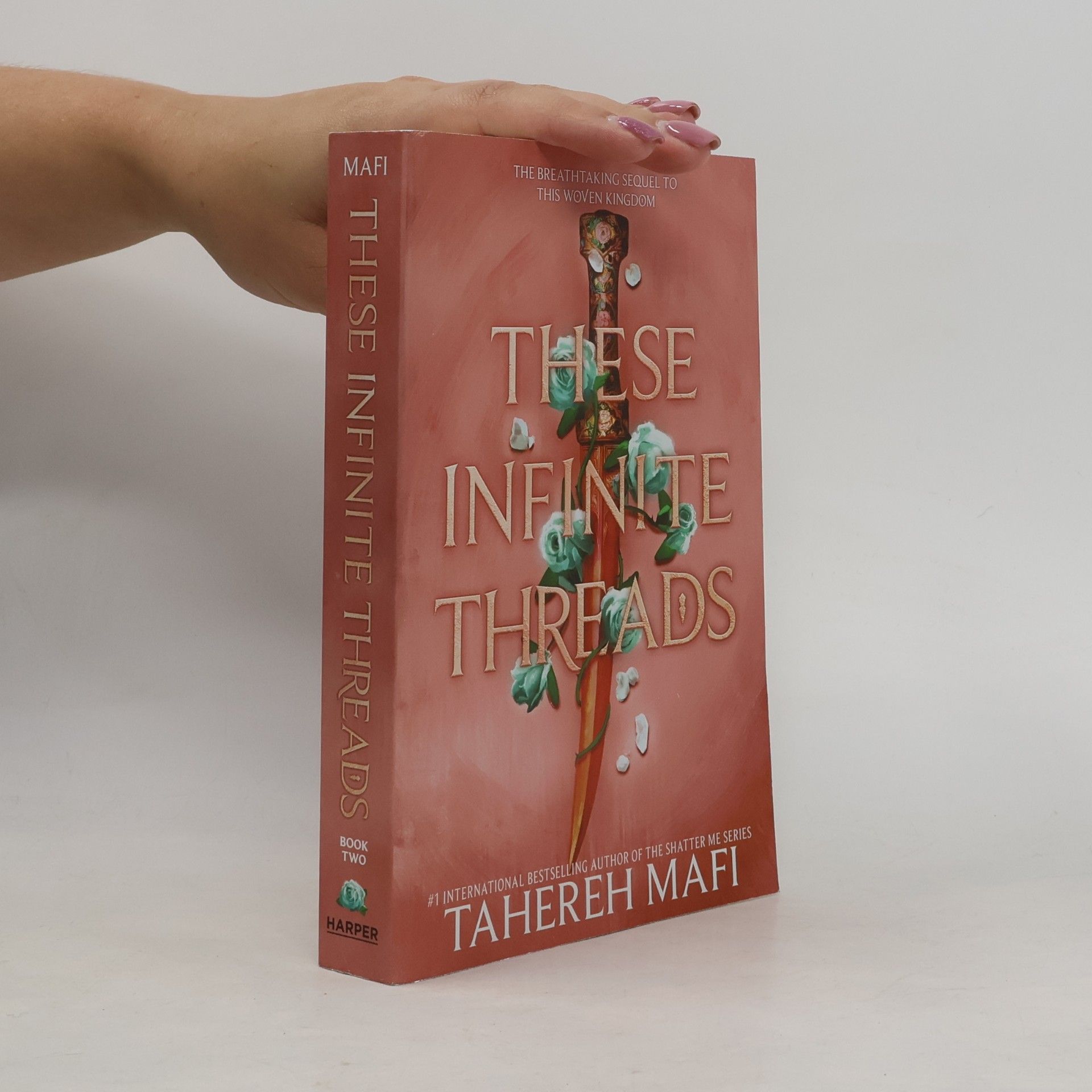Tahereh Mafi These Infinite Threads