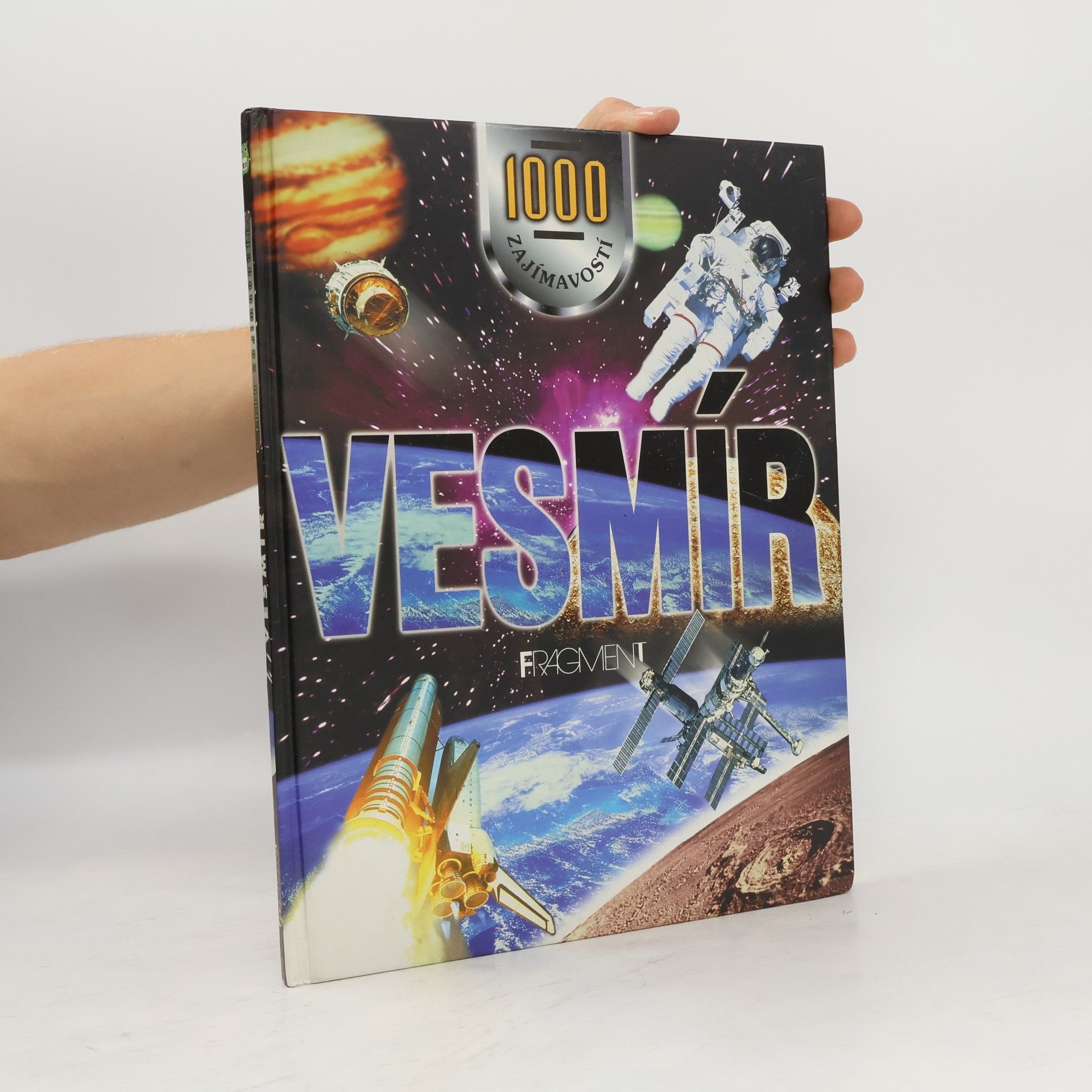 Vesmír. 1000 zajímavosti