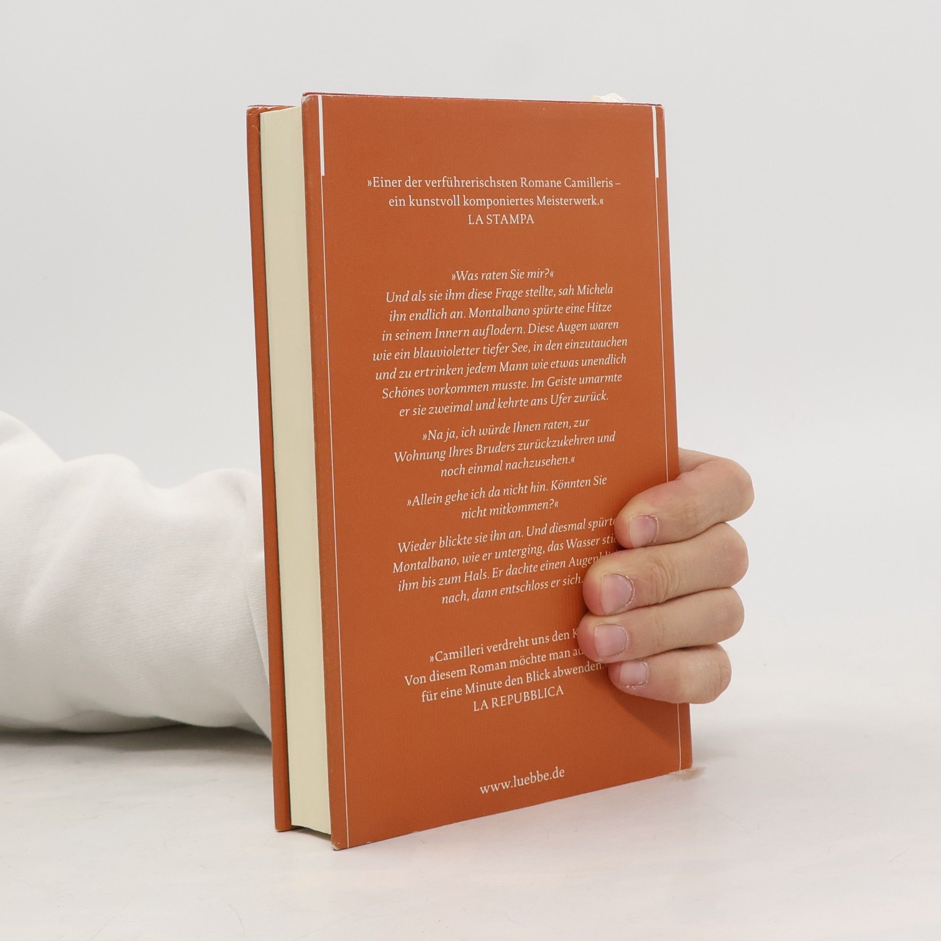 Andrea Camilleri Die dunkle Wahrheit des Mondes