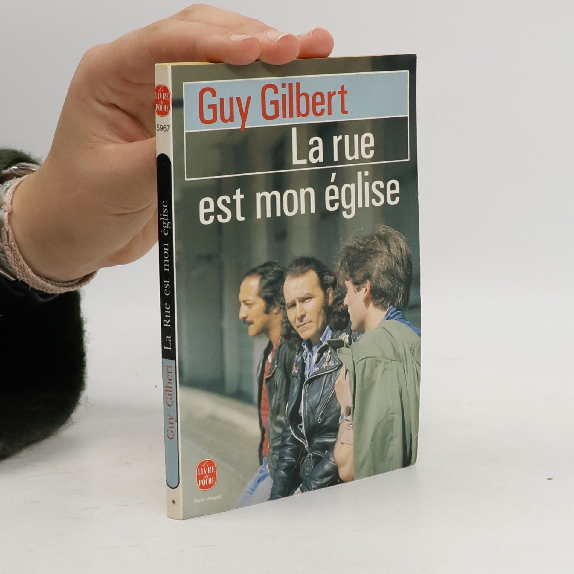 LIVRE DE POCHE: La rue est mon église