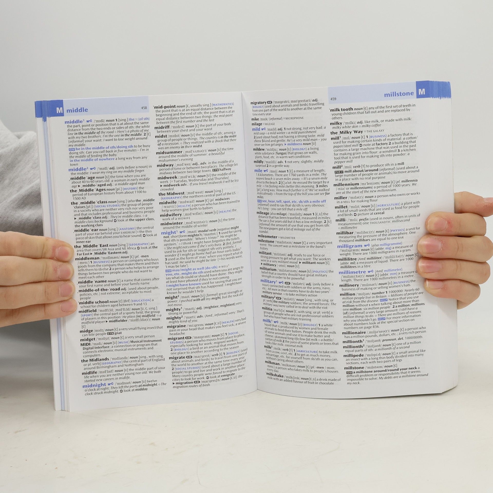 Various authors Oxford Student's Dictionary for learners using English to study other subjects