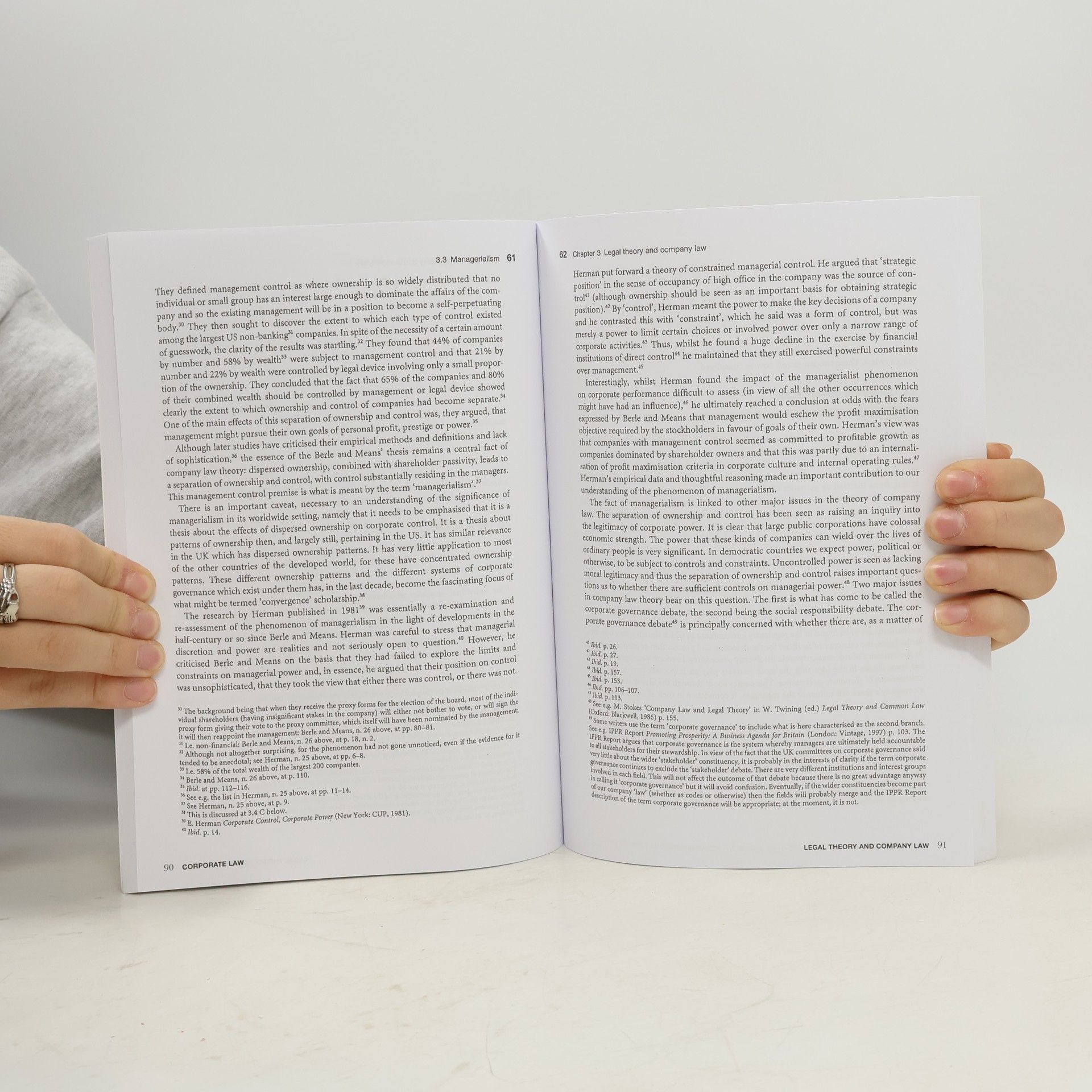 kolektiv LAW/3303. The Hague University Texts & Materials. Corporate Law