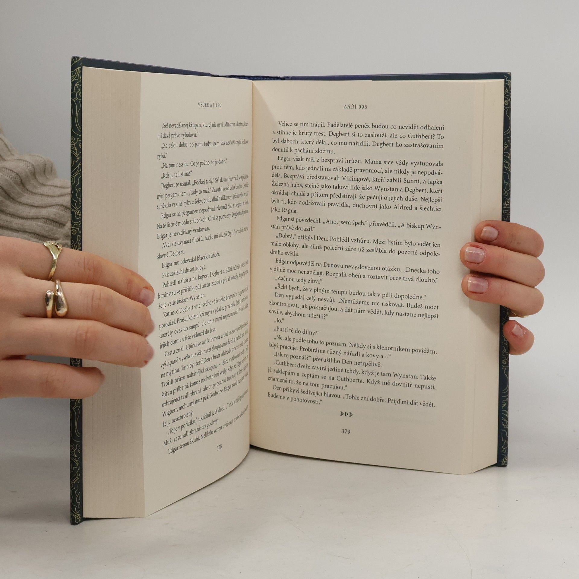 Ken Follett Večer a jitro