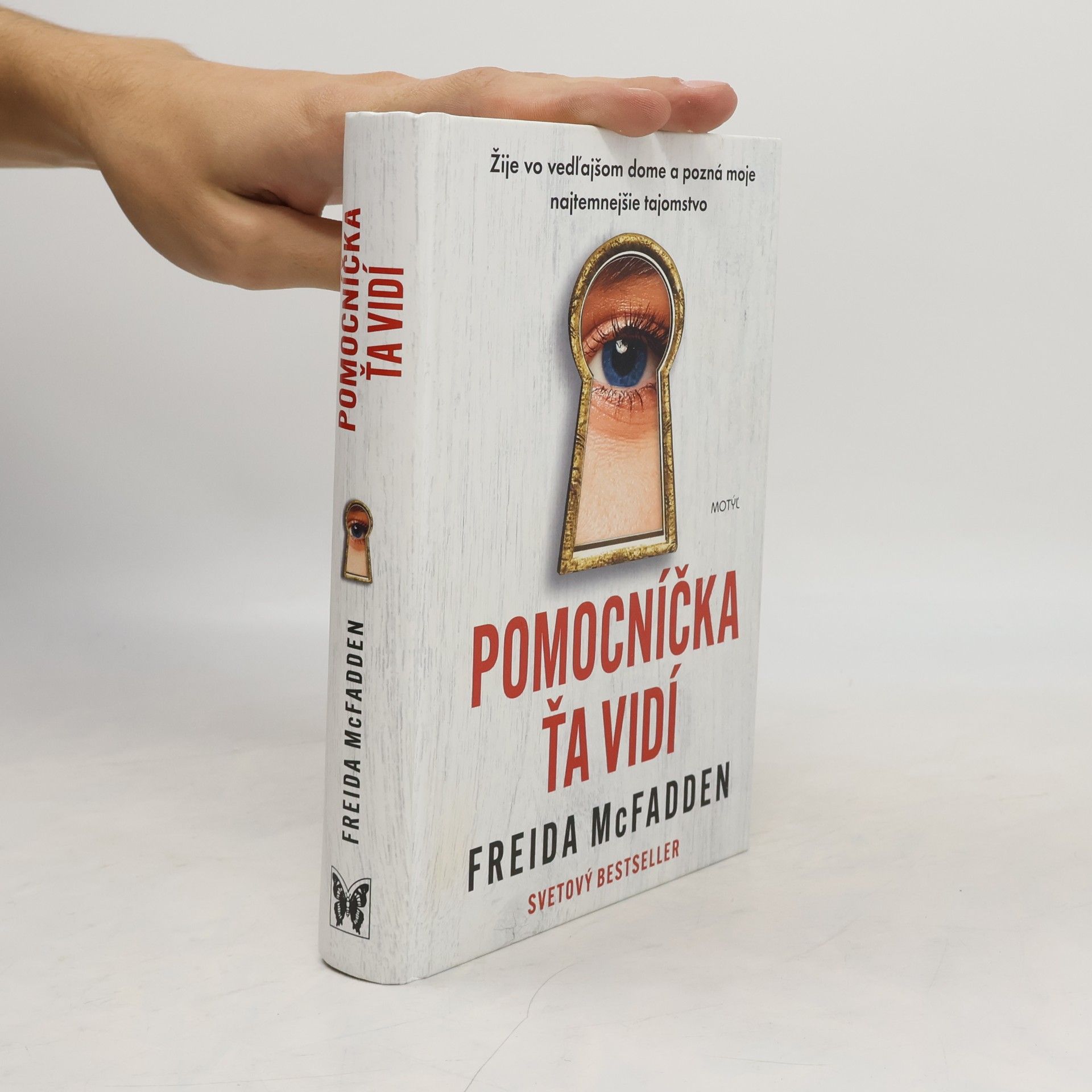 Freida McFadden Pomocníčka ťa vidí
