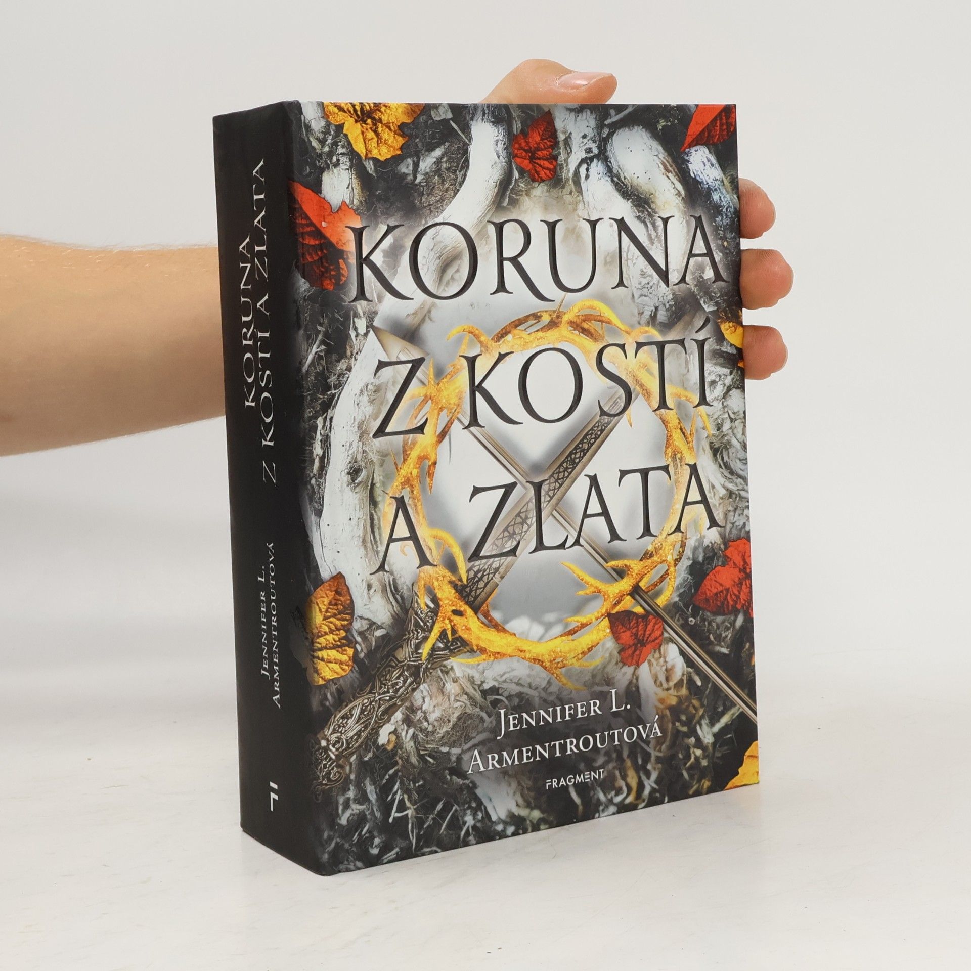 Jennifer L. Armentrout Koruna z kostí a zlata