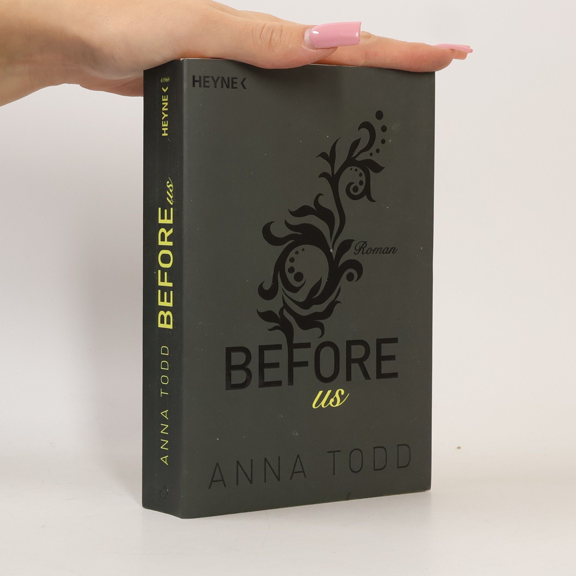 Anna Todd After 5. Before Us