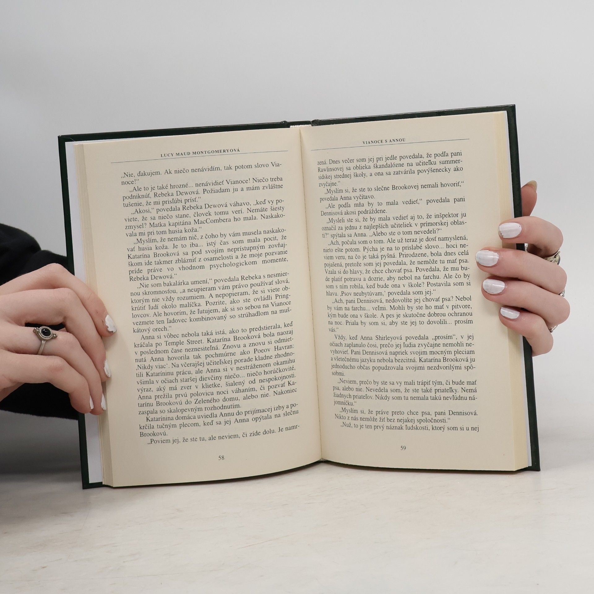 Lucy Maud Montgomery Vianoce s Annou