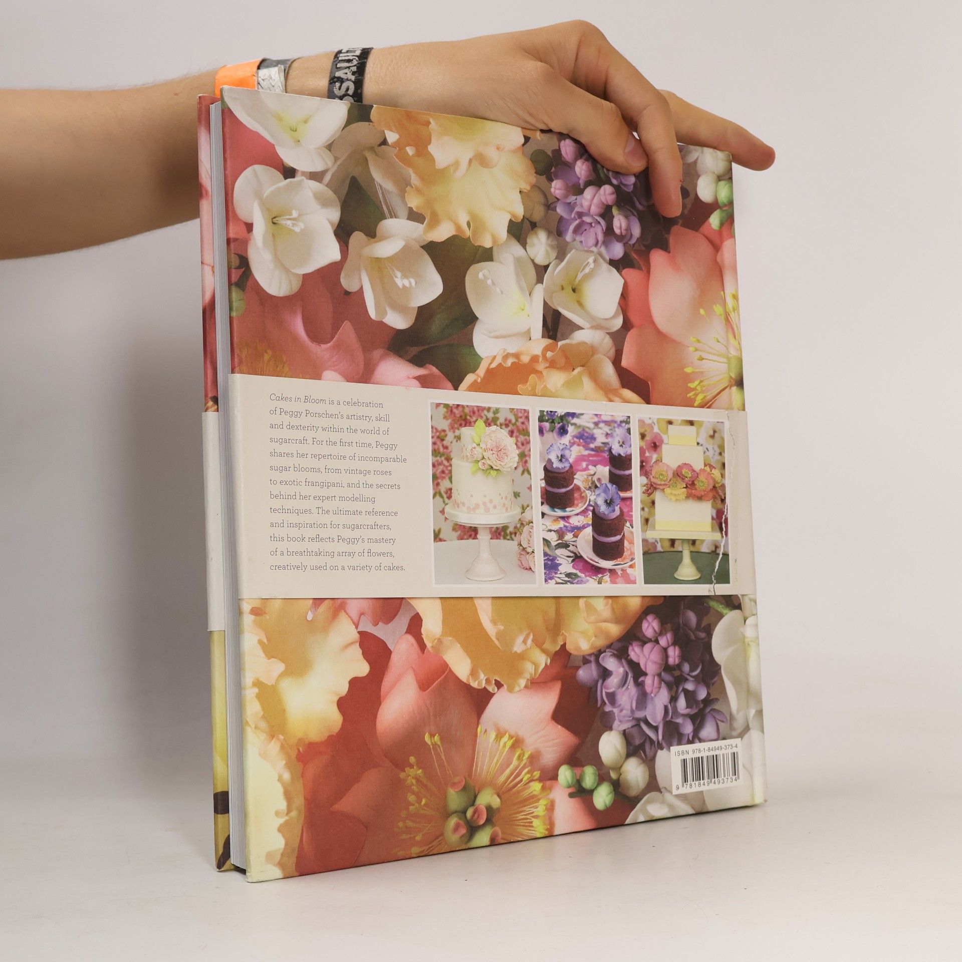 Pegy Porschen Cakes in bloom : the art of exquisite sugarcraft flowers