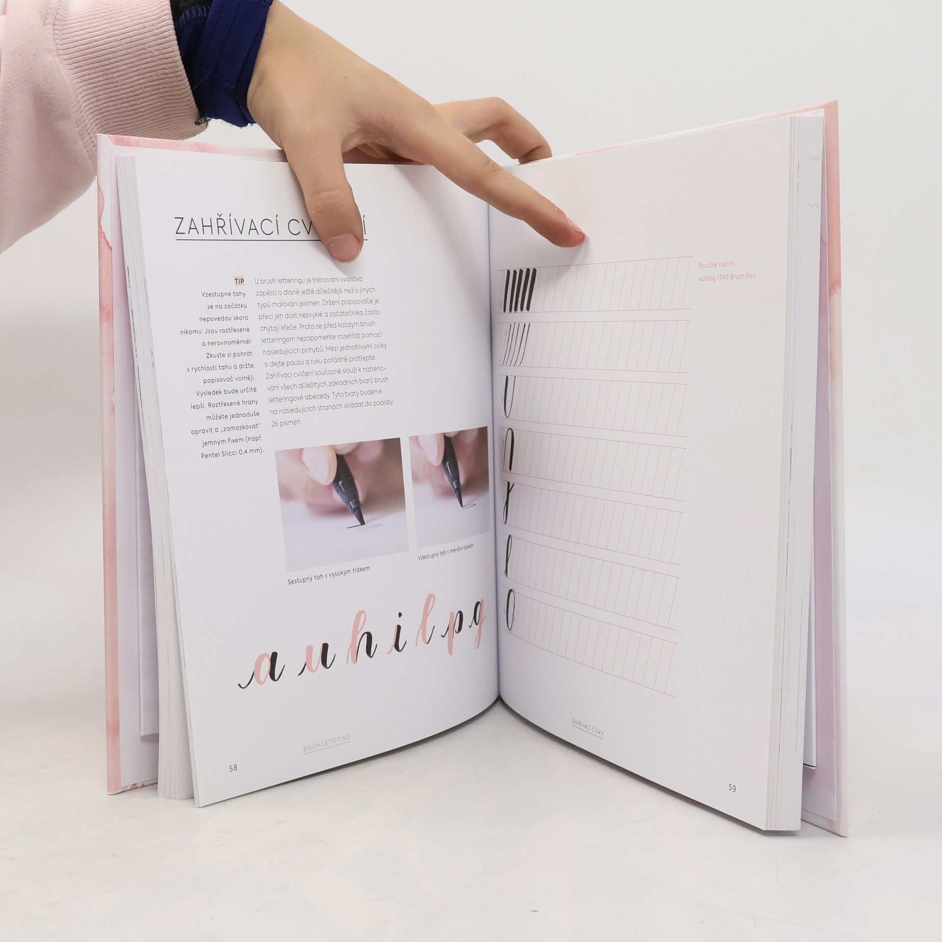 Tanja Cappell Abeceda krasopsaní : základy letteringu krok za krokem