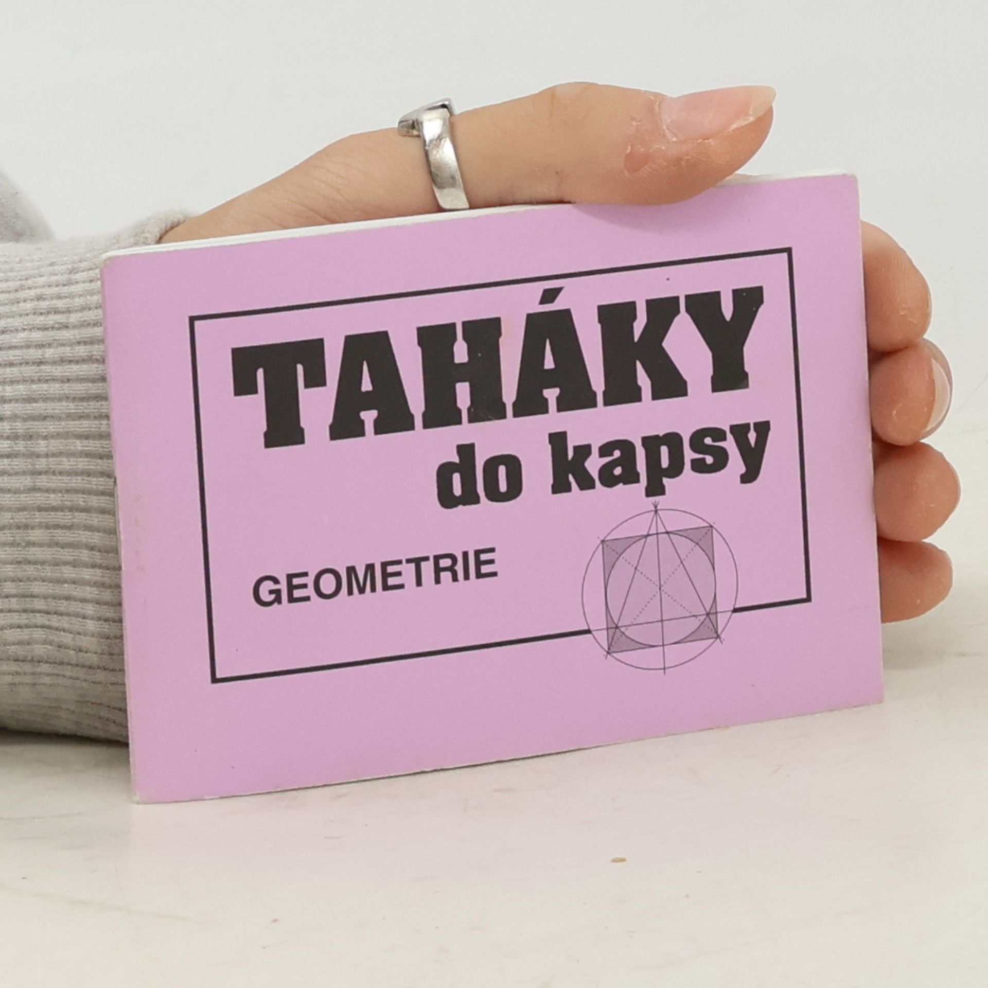 Anna Mandátová Geometrie - taháky do kapsy