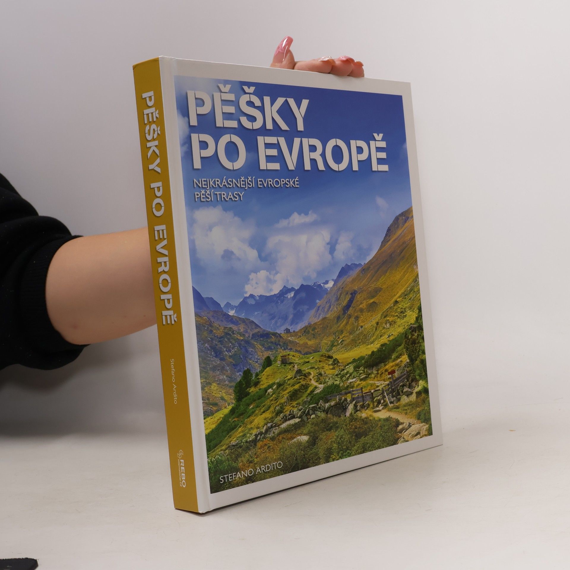 Stefano Ardito Pěšky po Evropě