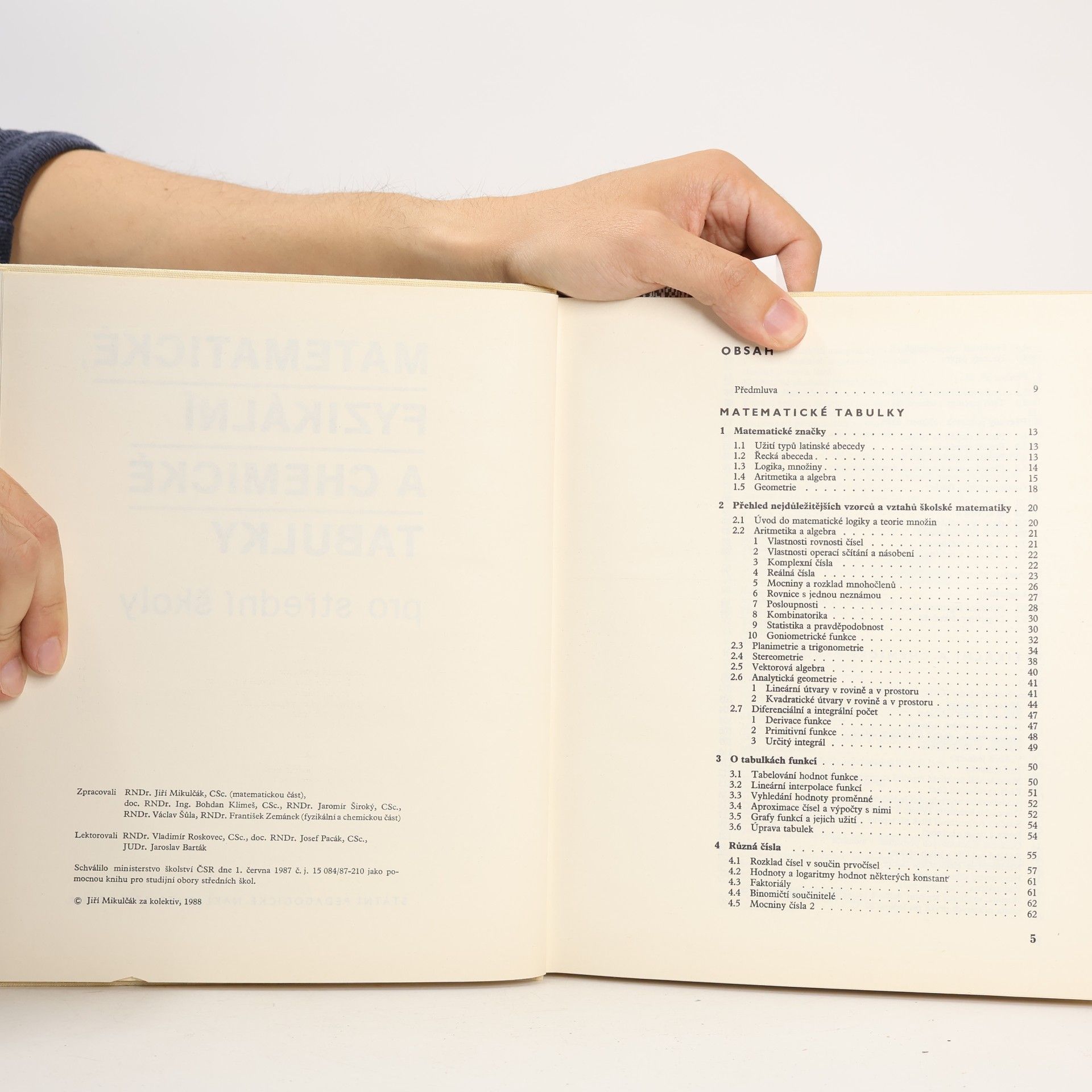 Jiří Mikulčák Matematické, fyzikální a chemické tabulky pro střední školy