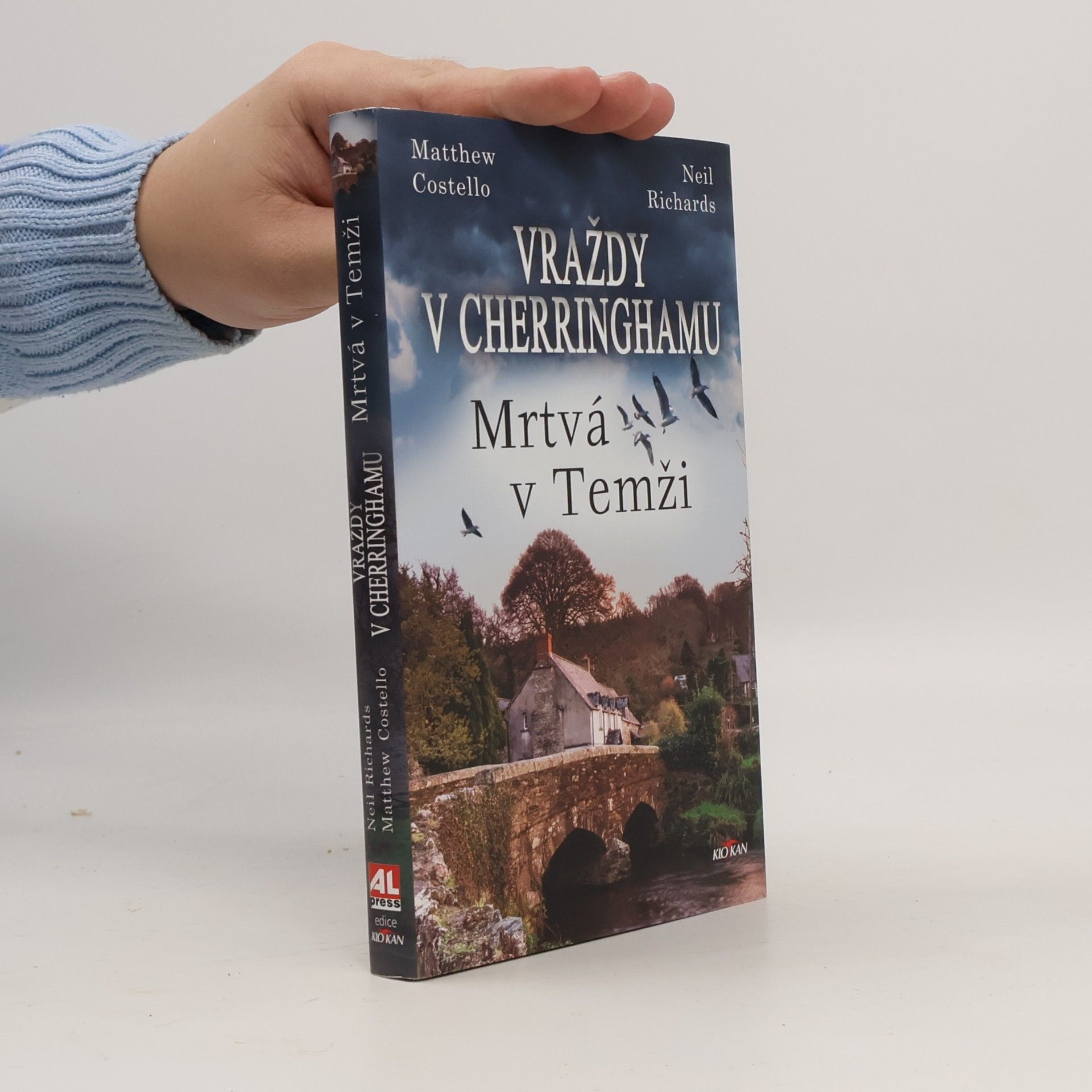 Matthew J. Costello Mrtvá v Temži