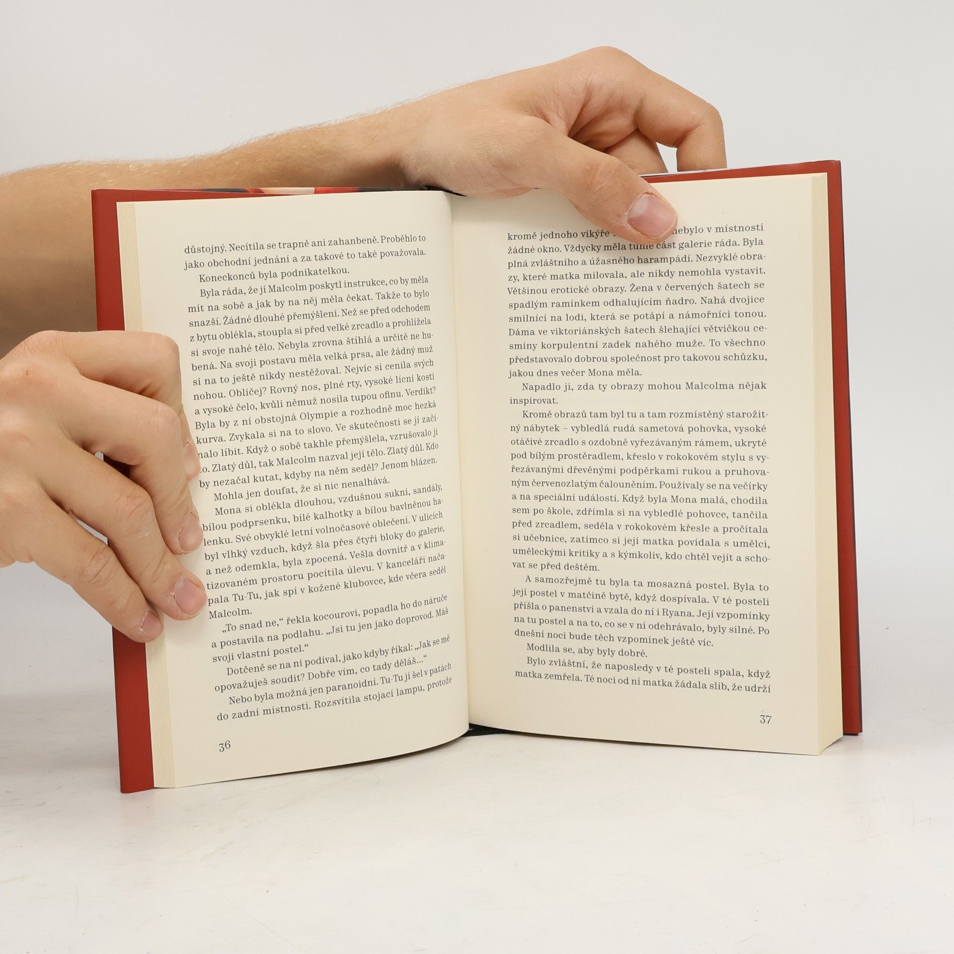 Tiffany Reisz Rudá galerie