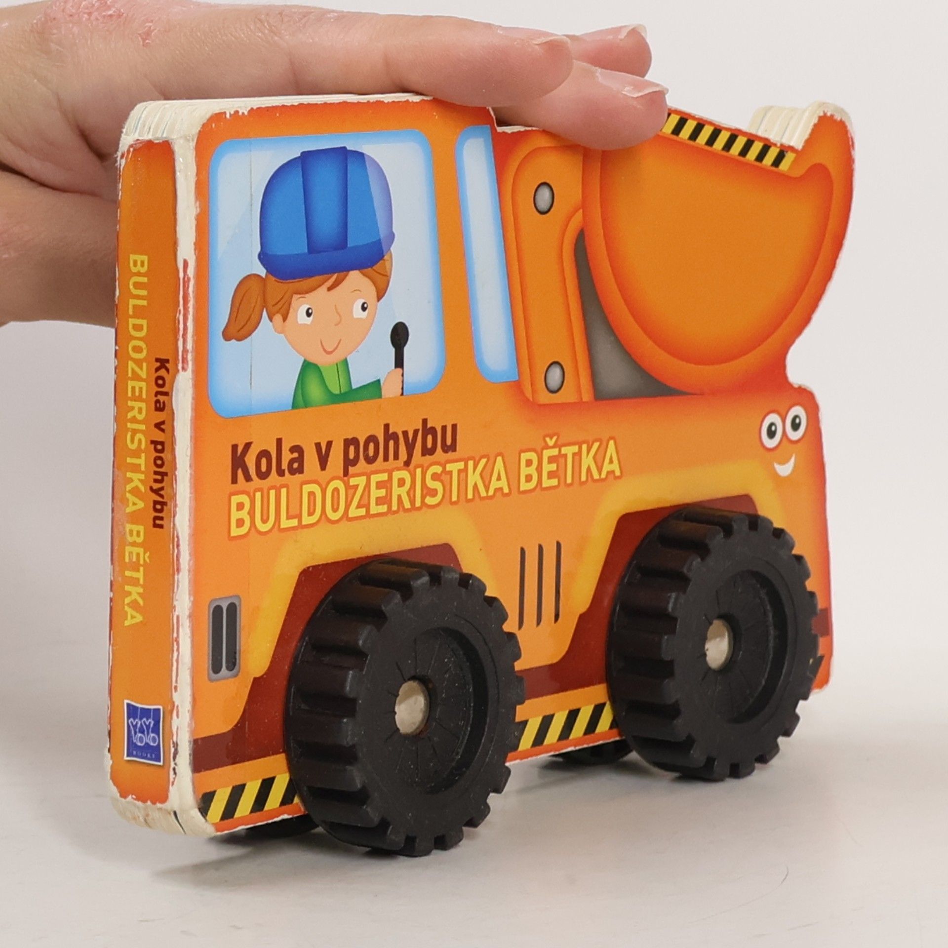 kolektiv Buldozeristka Bětka : kola v pohybu