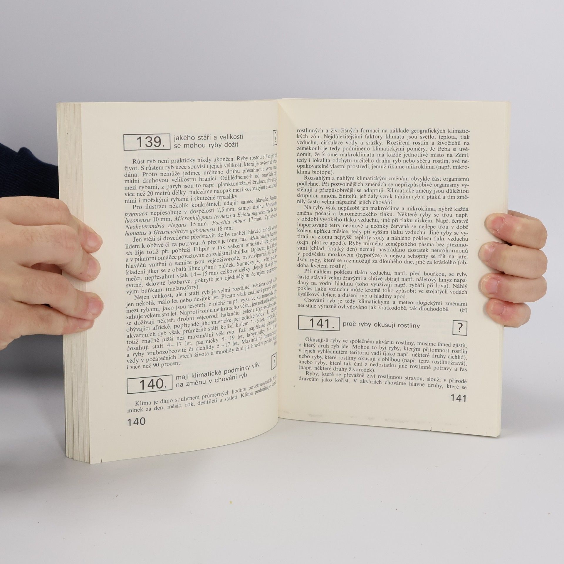 Autores varios 333x jak a proč