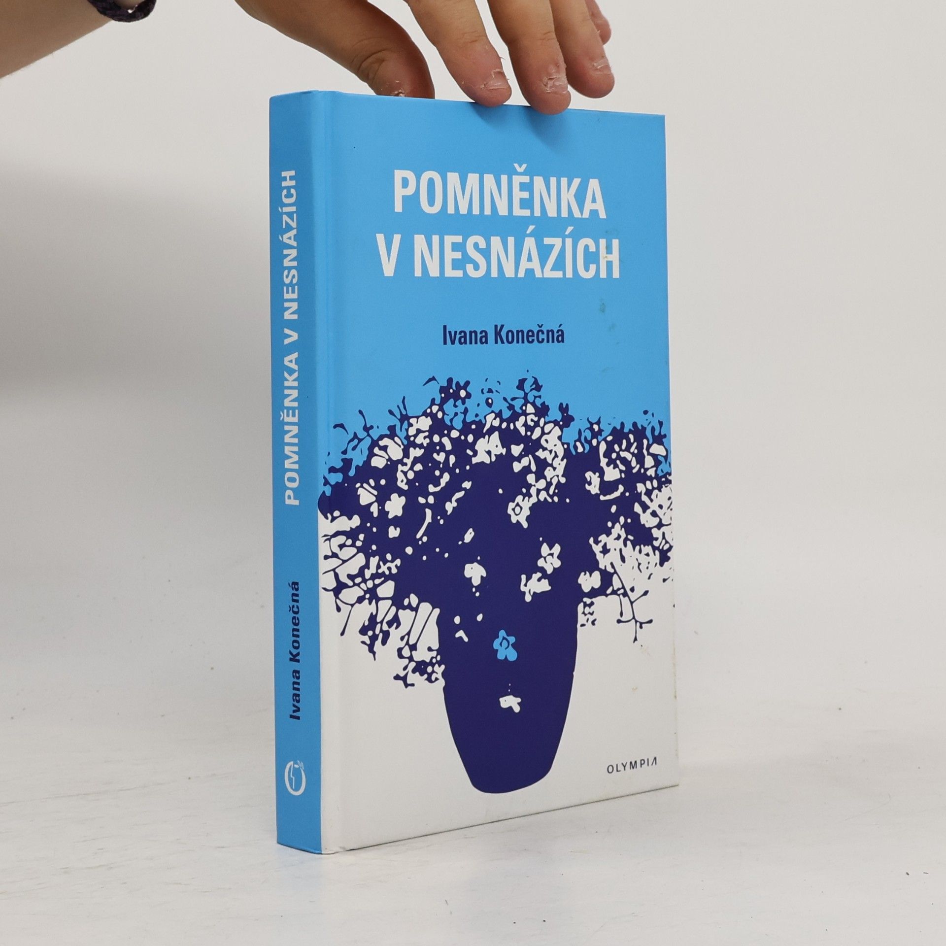 Pomněnka v nesnázích