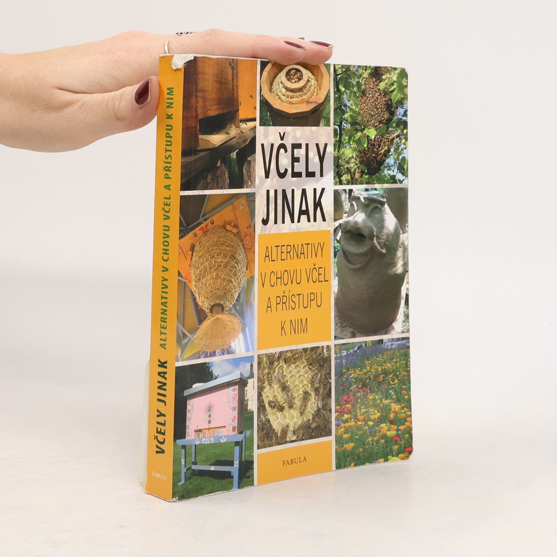 Včely jinak: Alternativy v chovu včel a přístupu k nim