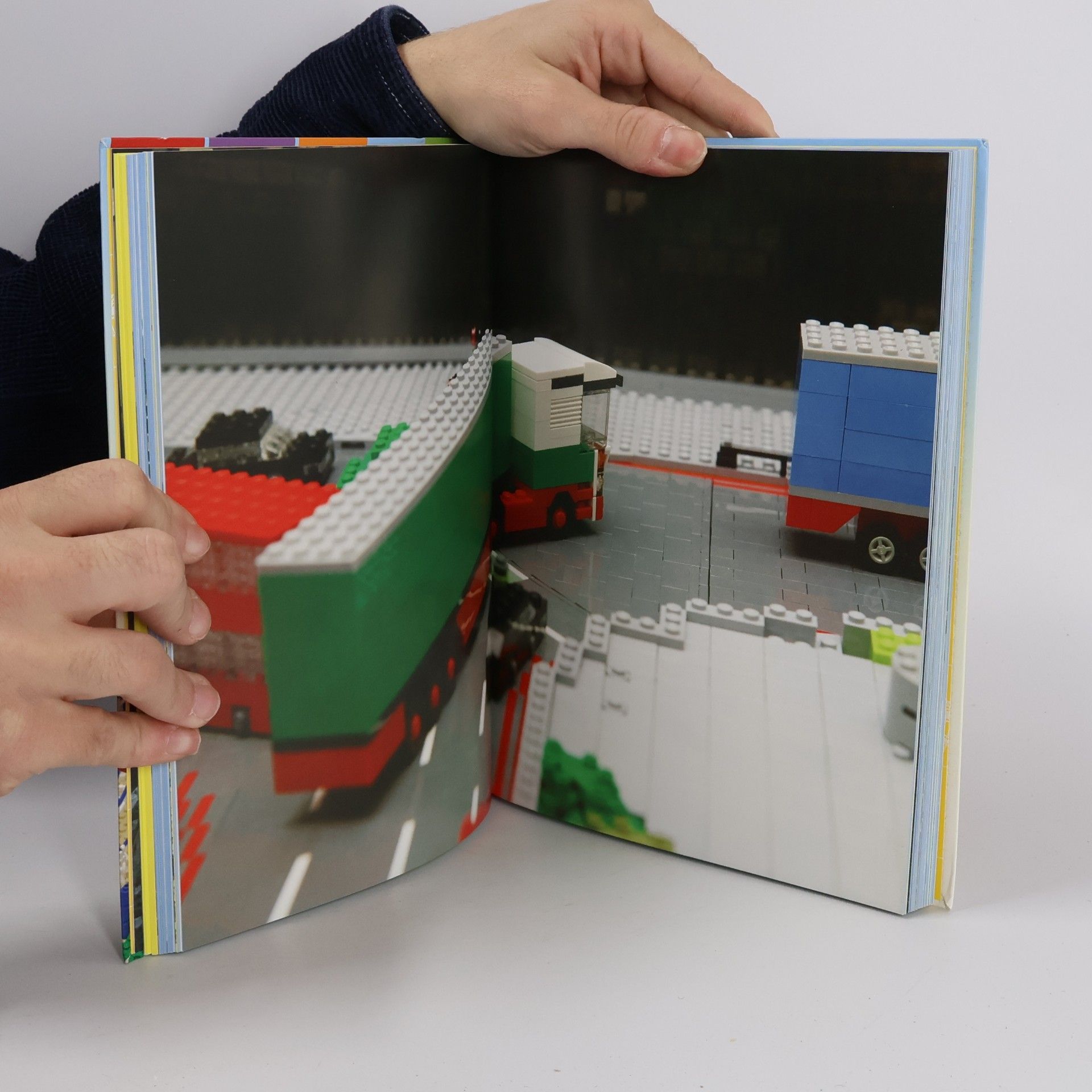 Waren Elsmore Kostky a kola: Skvělá vozidla, plavidla a letadla ze stavebnice LEGO®
