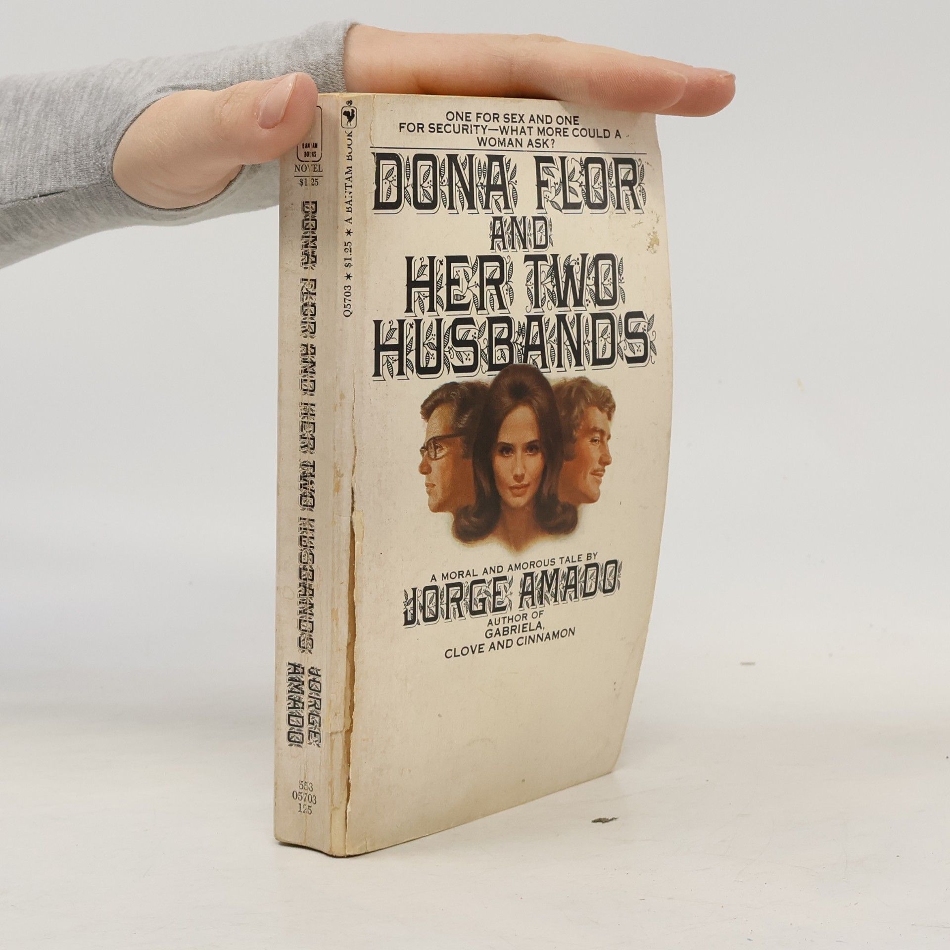 DONA FLOR AND HER TWO HUSBANDS