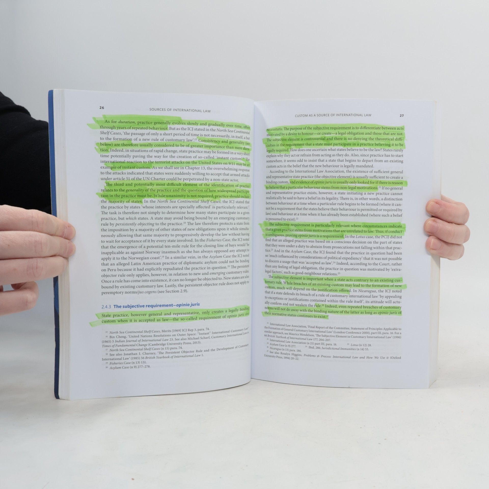 Anders Henriksen International Law