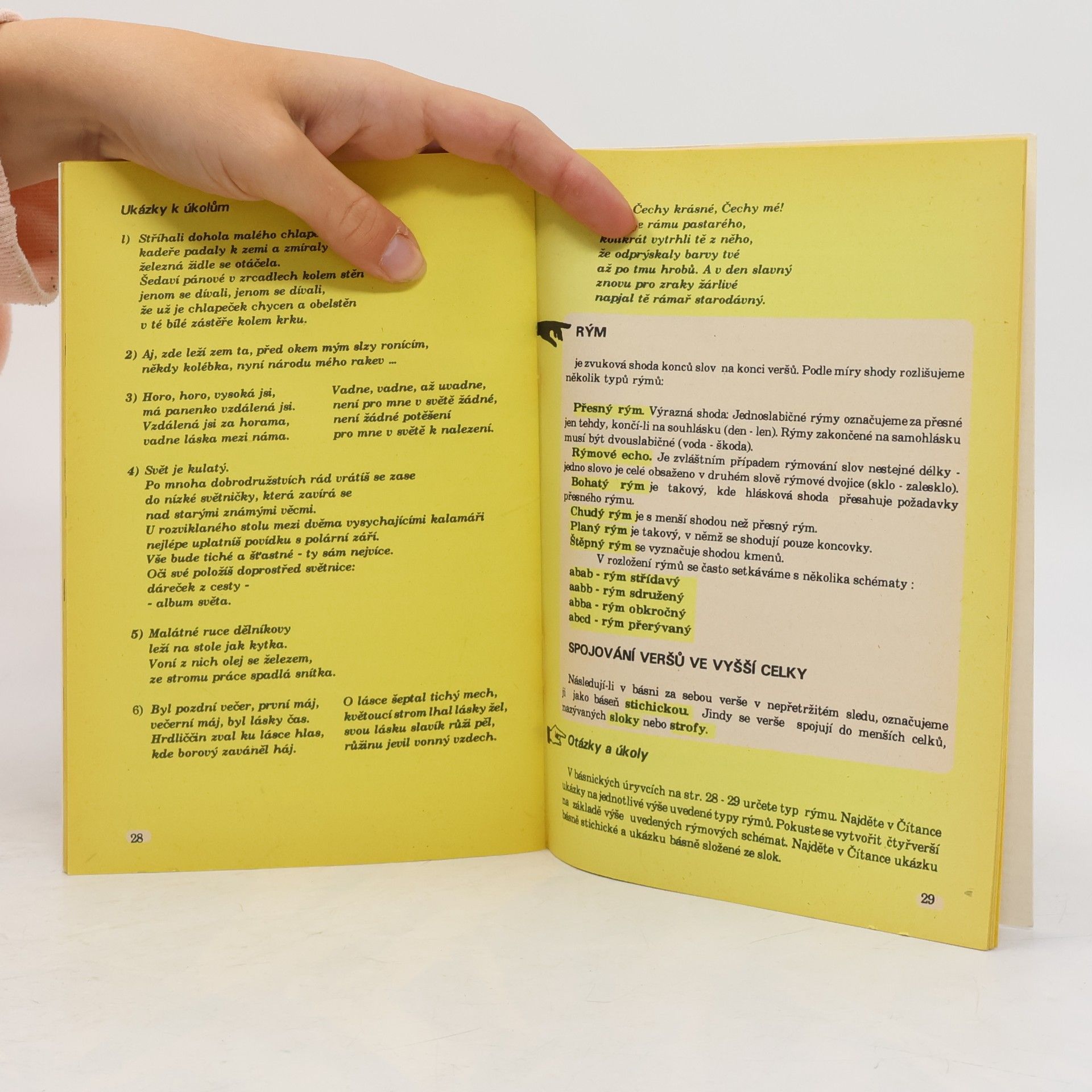 Kolektív autorov Literatura 1. 1. část. Teorie literatury