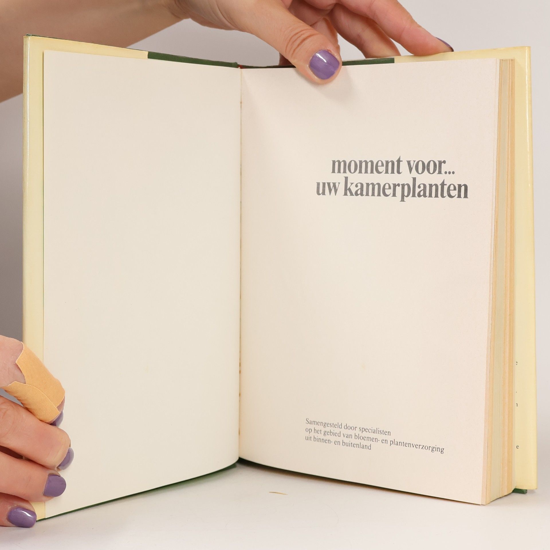 Various authors Moment voor... uw kamerplanten