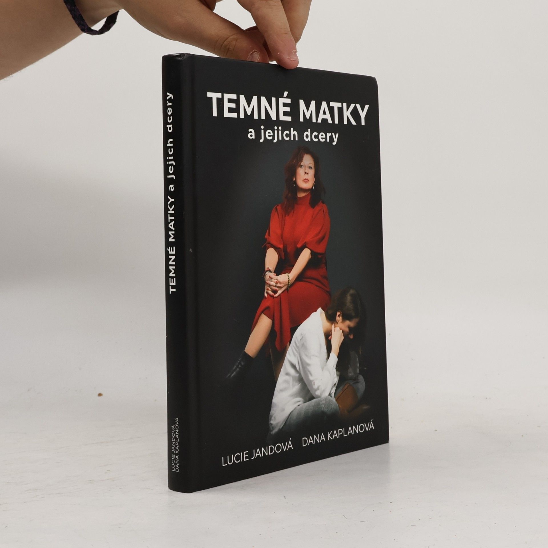 Temné matky a jejich dcery