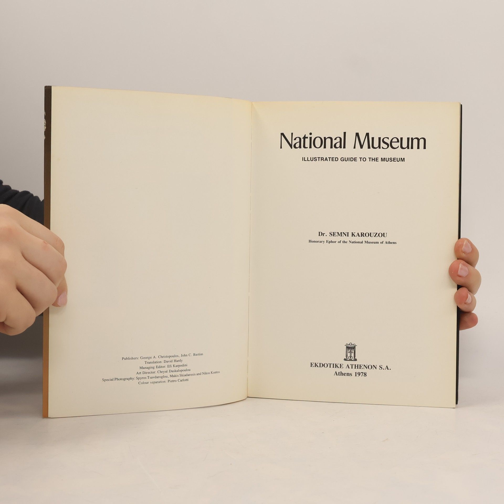 Semni Karouzou National Museum of Athens. Illustrated Guide to the Museum