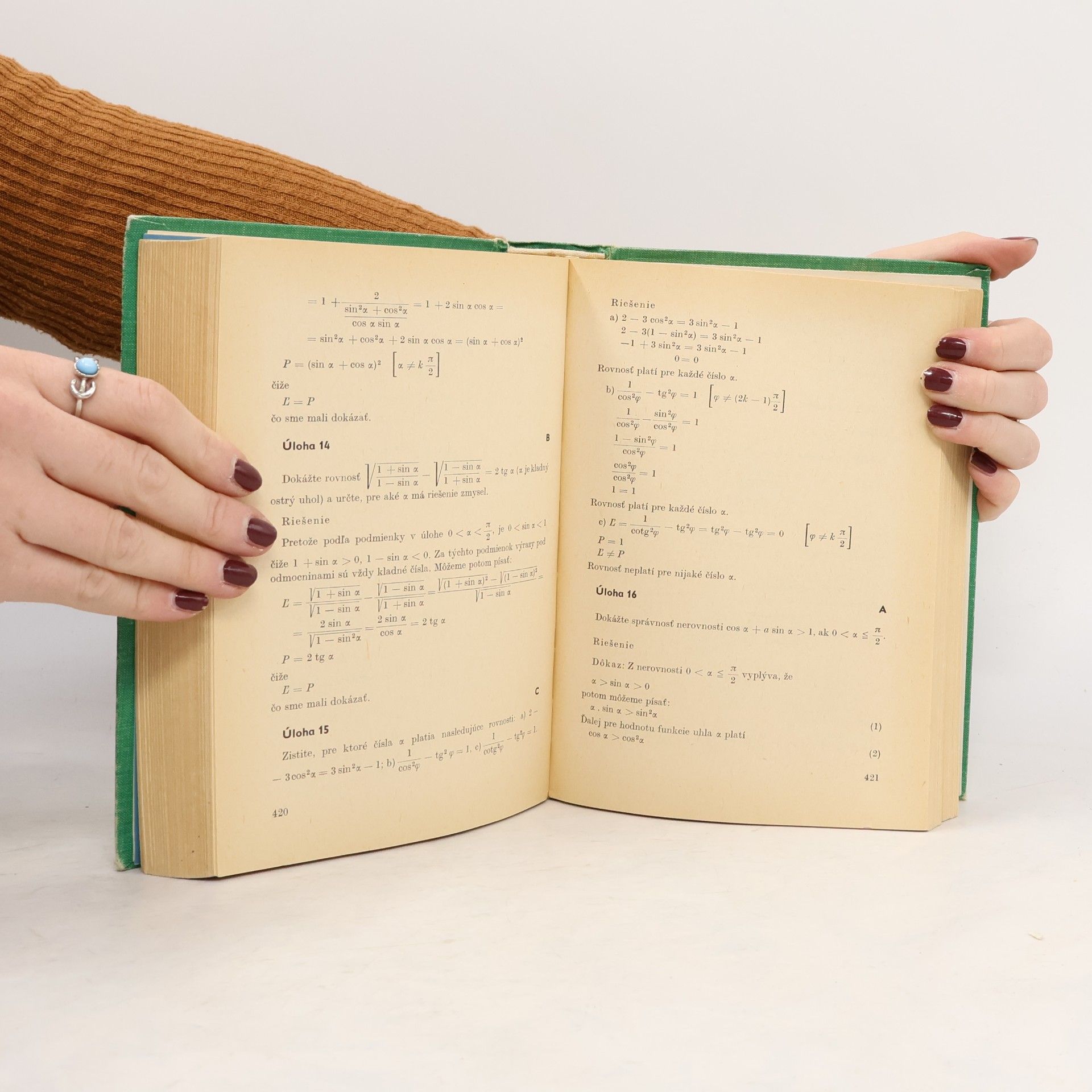 Kolektiv autorů Zbierka riešených úloh z geometrie