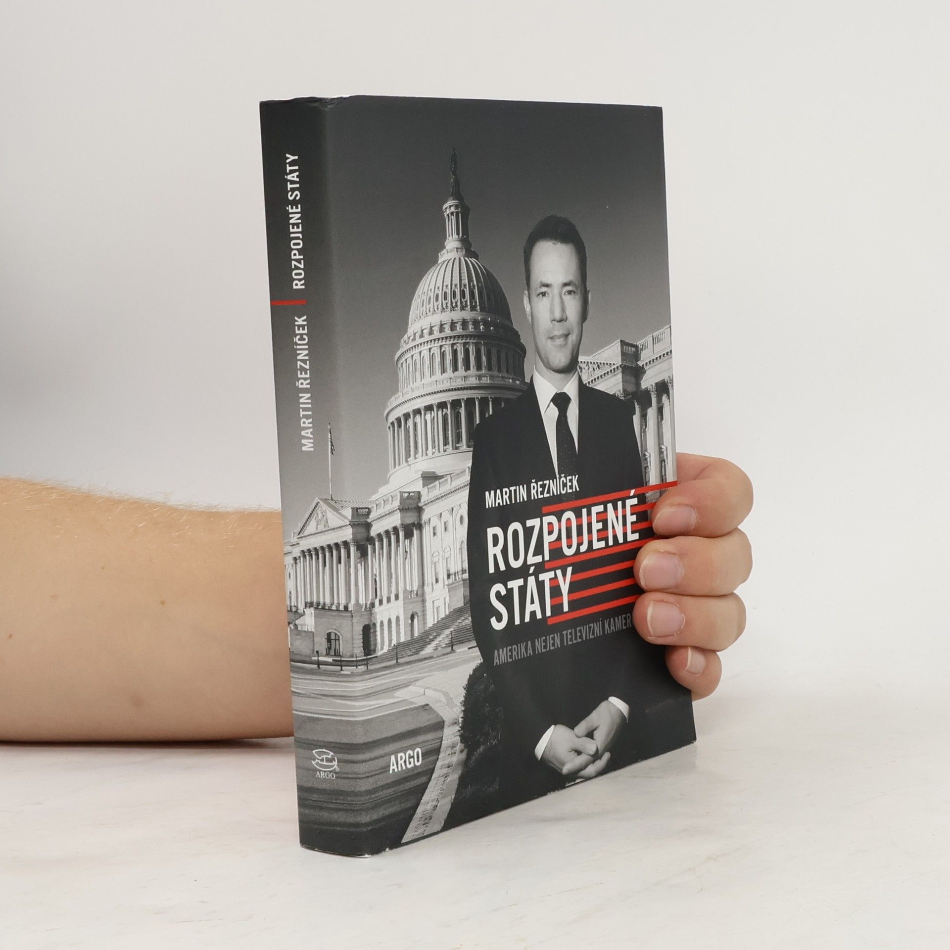 Martin Řezníček Rozpojené státy: Amerika nejen televizní kamerou
