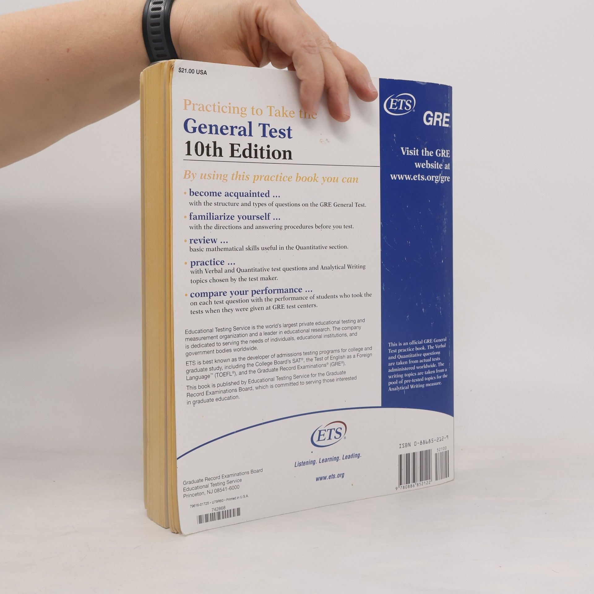Various authors Practicing to Take the GRE General Test. 10th Edition